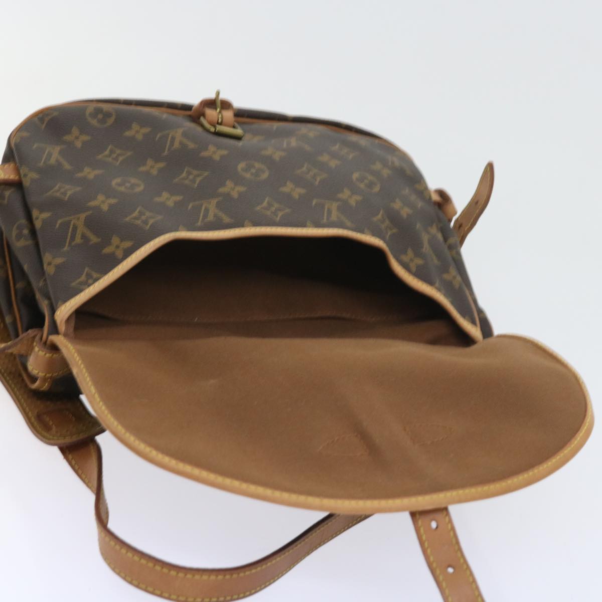 LOUIS VUITTON Monogram Saumur 30 Shoulder Bag M42256 LV 55101