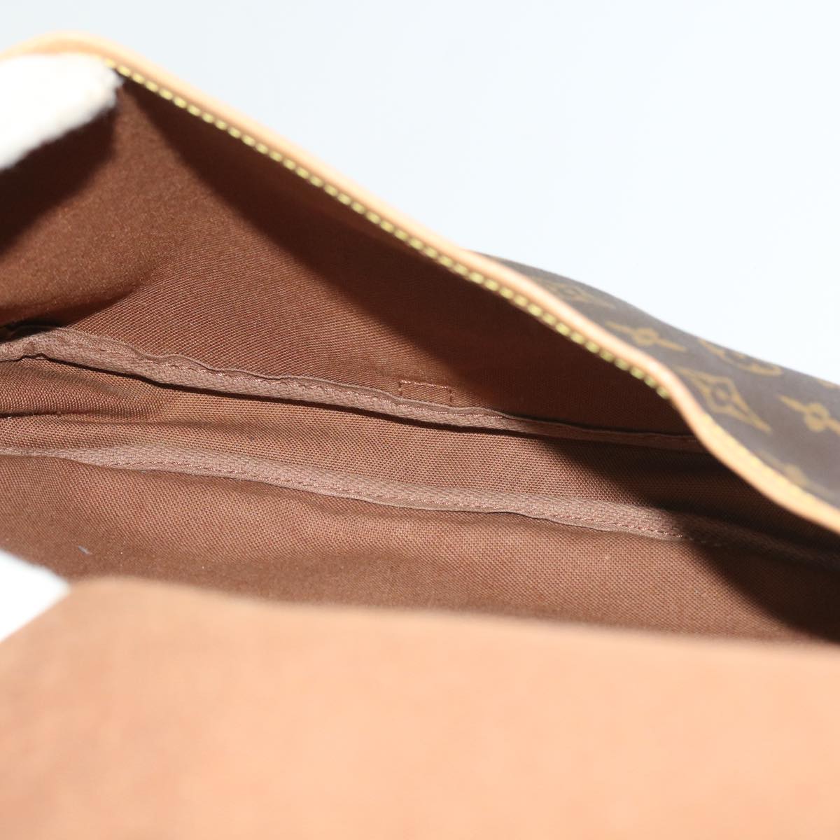 LOUIS VUITTON Monogram Saumur 30 Shoulder Bag M42256 LV 55101