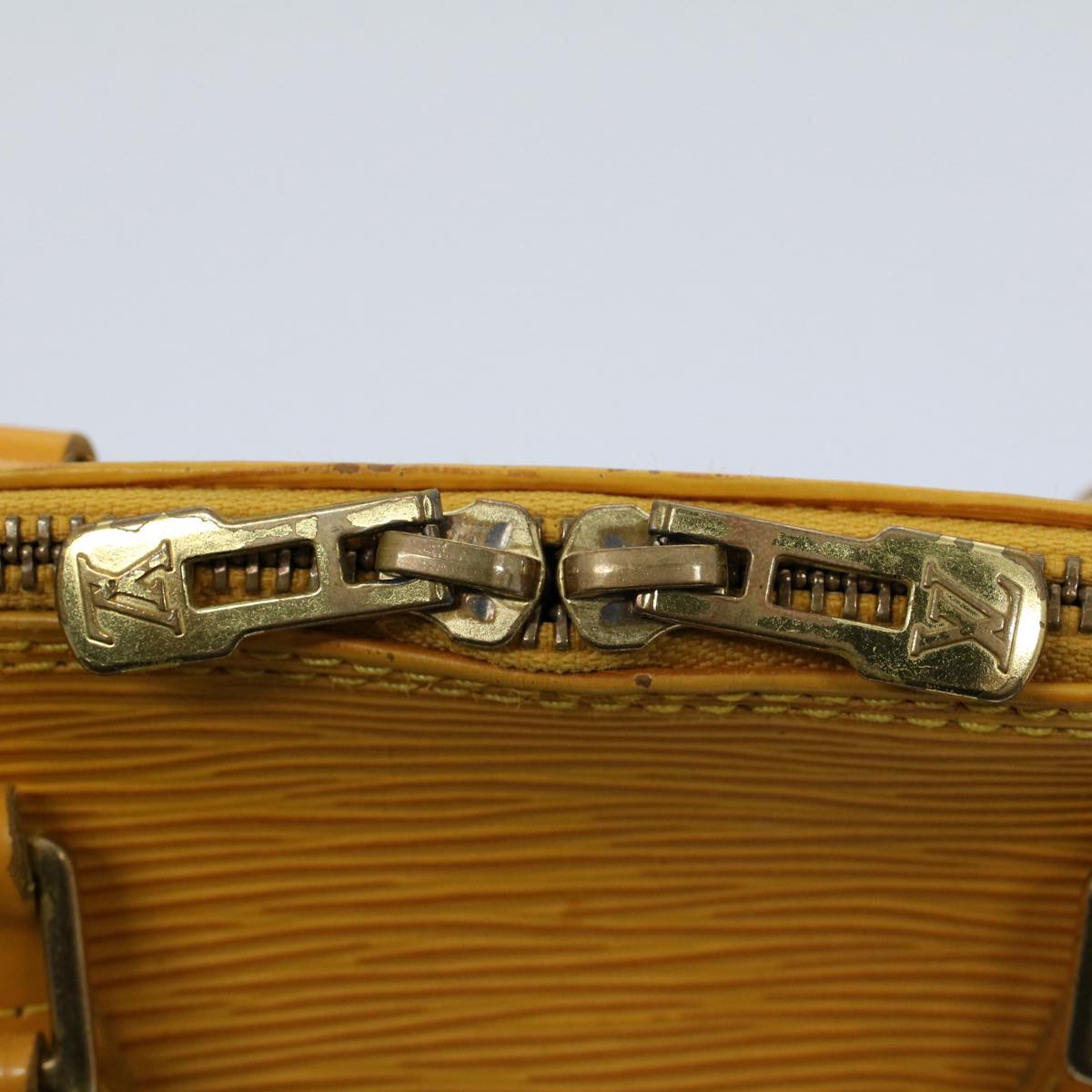 LOUIS VUITTON Epi Alma Hand Bag Tassili Yellow M52149 LV 55126