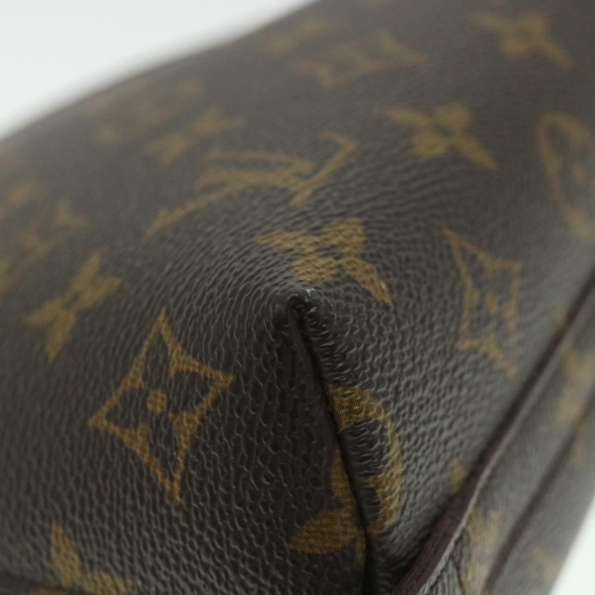 LOUIS VUITTON Monogram Trousse Demi Ronde Cosmetic Pouch M47520 LV 55144
