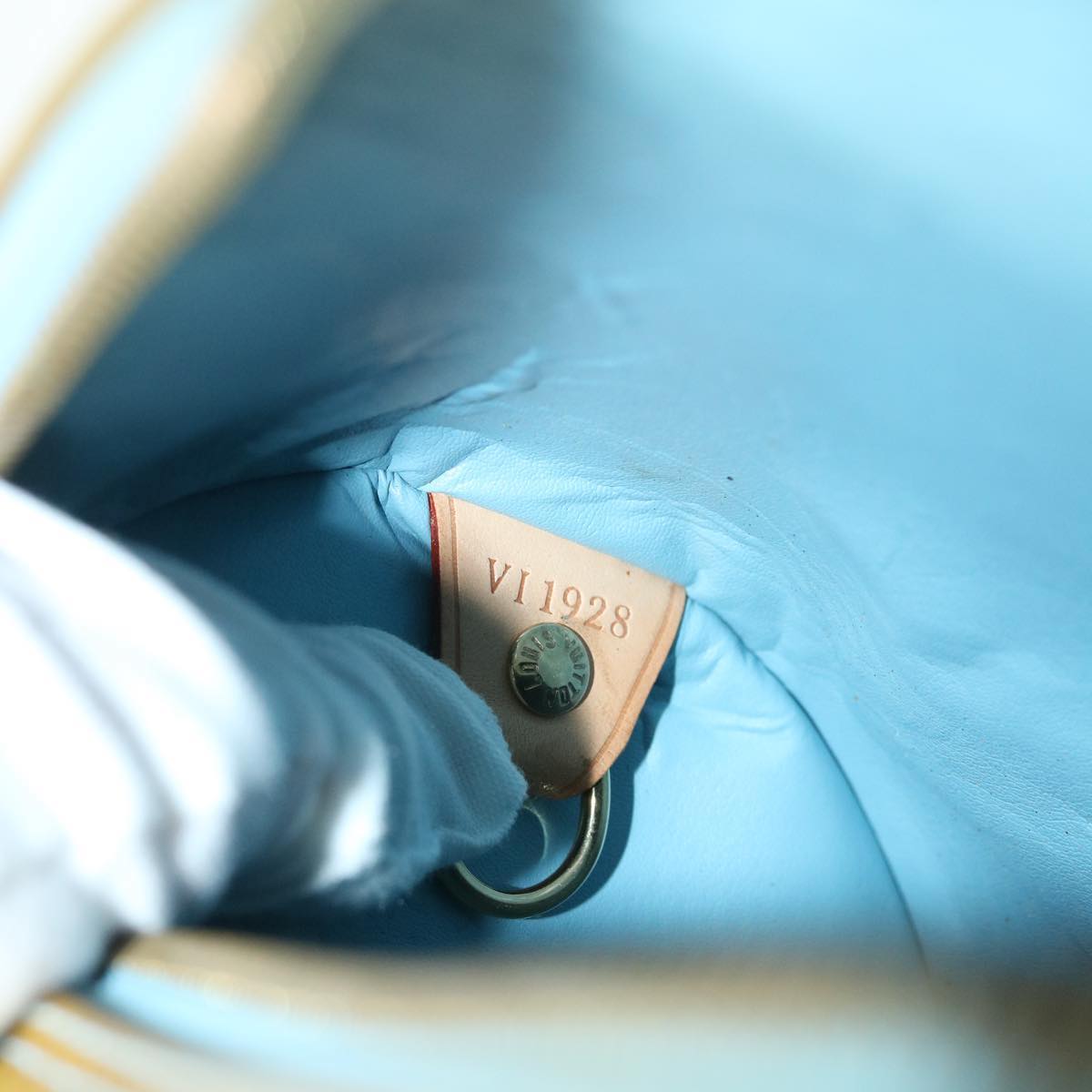 LOUIS VUITTON Monogram Vernis Bedford Hand Bag Baby Blue M91007 LV 55191
