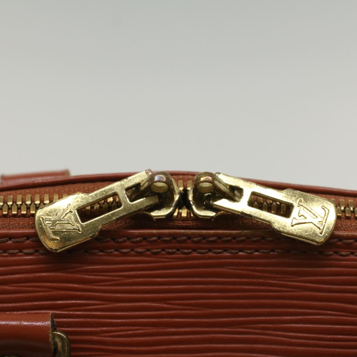 LOUIS VUITTON Epi Alma Hand Bag Brown M5214D LV 55232