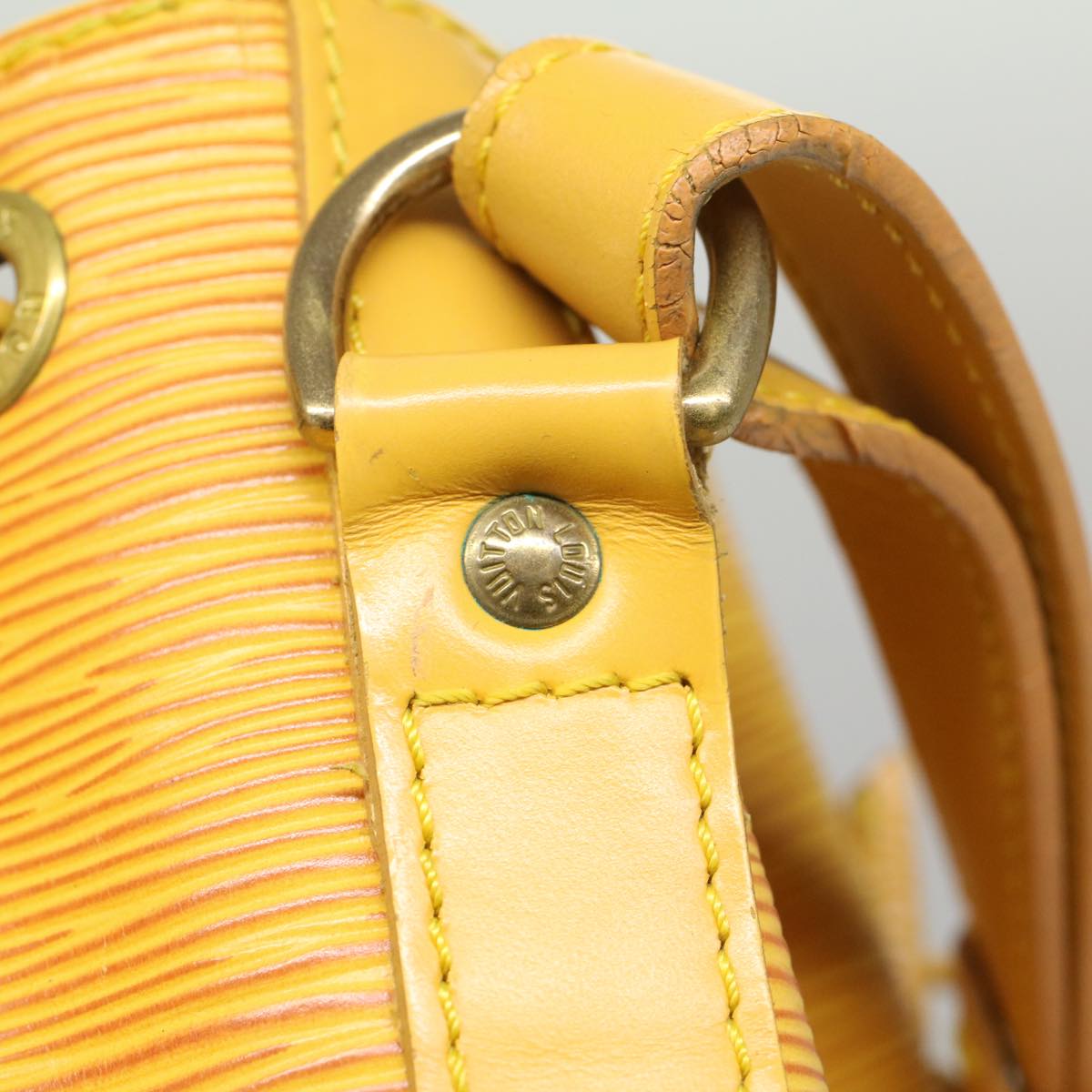LOUIS VUITTON Epi Petit Noe Shoulder Bag Tassili Yellow M44109 LV 55242