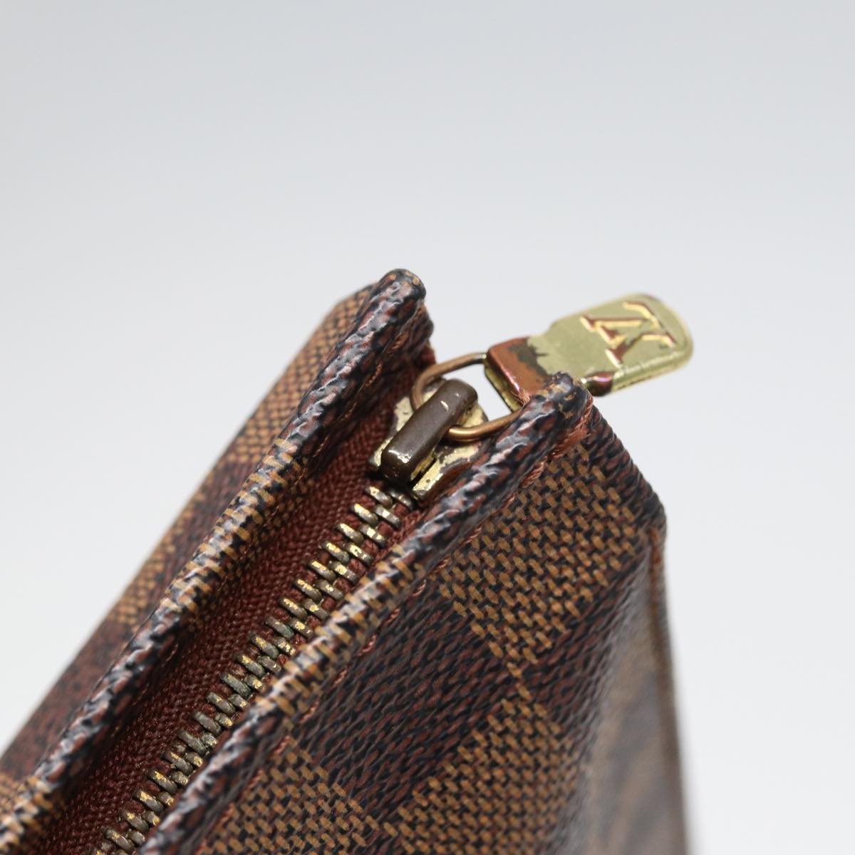 LOUIS VUITTON Damier Ebene Poche Toilette 26 Pouch N47543 LV 55311