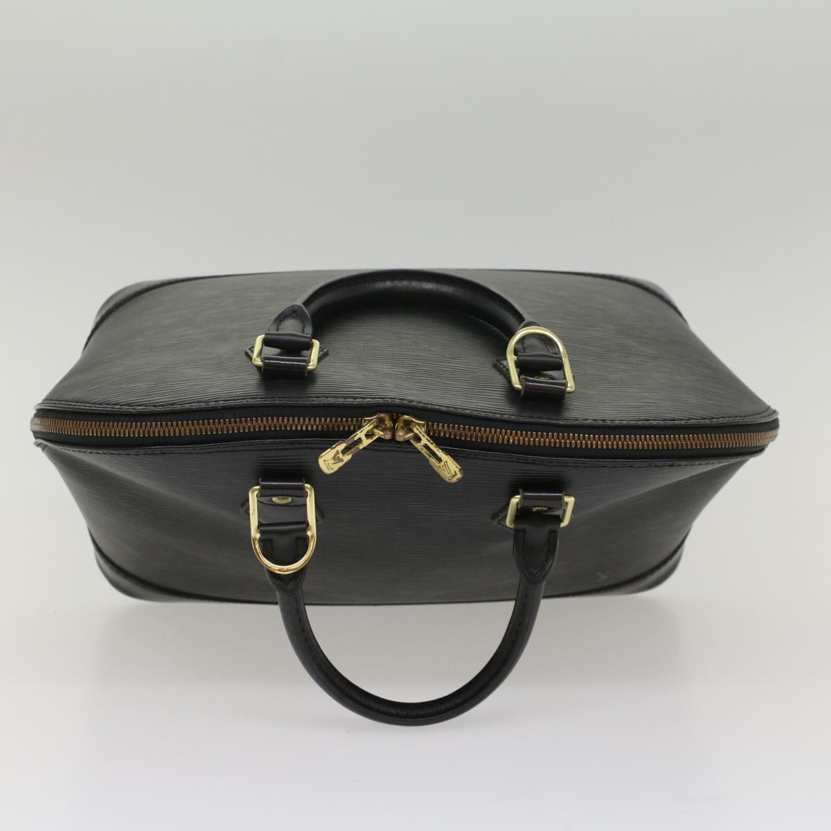 LOUIS VUITTON Epi Alma Hand Bag Black M52142 LV 55313