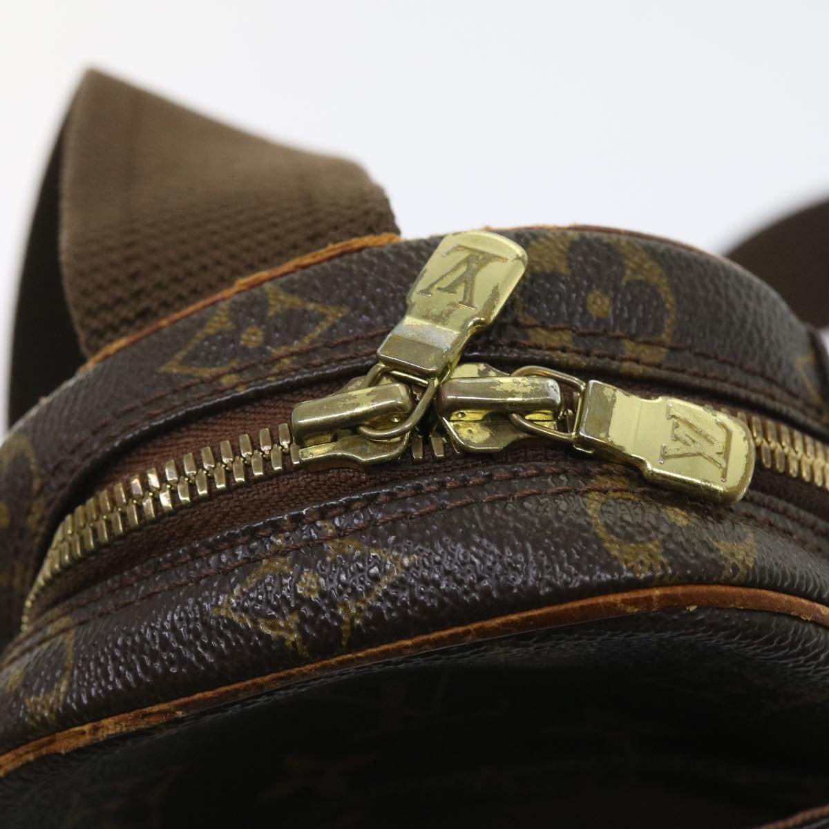 LOUIS VUITTON Monogram Pochette Gange Shoulder Bag M51870 LV 55329