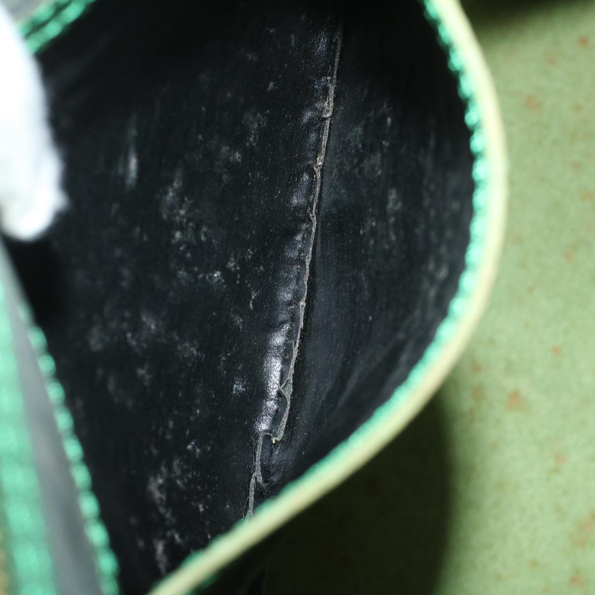 LOUIS VUITTON Epi Speedy 35 Hand Bag Borneo Green M42994 LV 55356