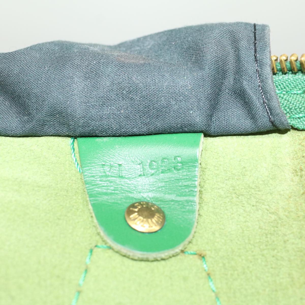 LOUIS VUITTON Epi Speedy 35 Hand Bag Borneo Green M42994 LV 55356
