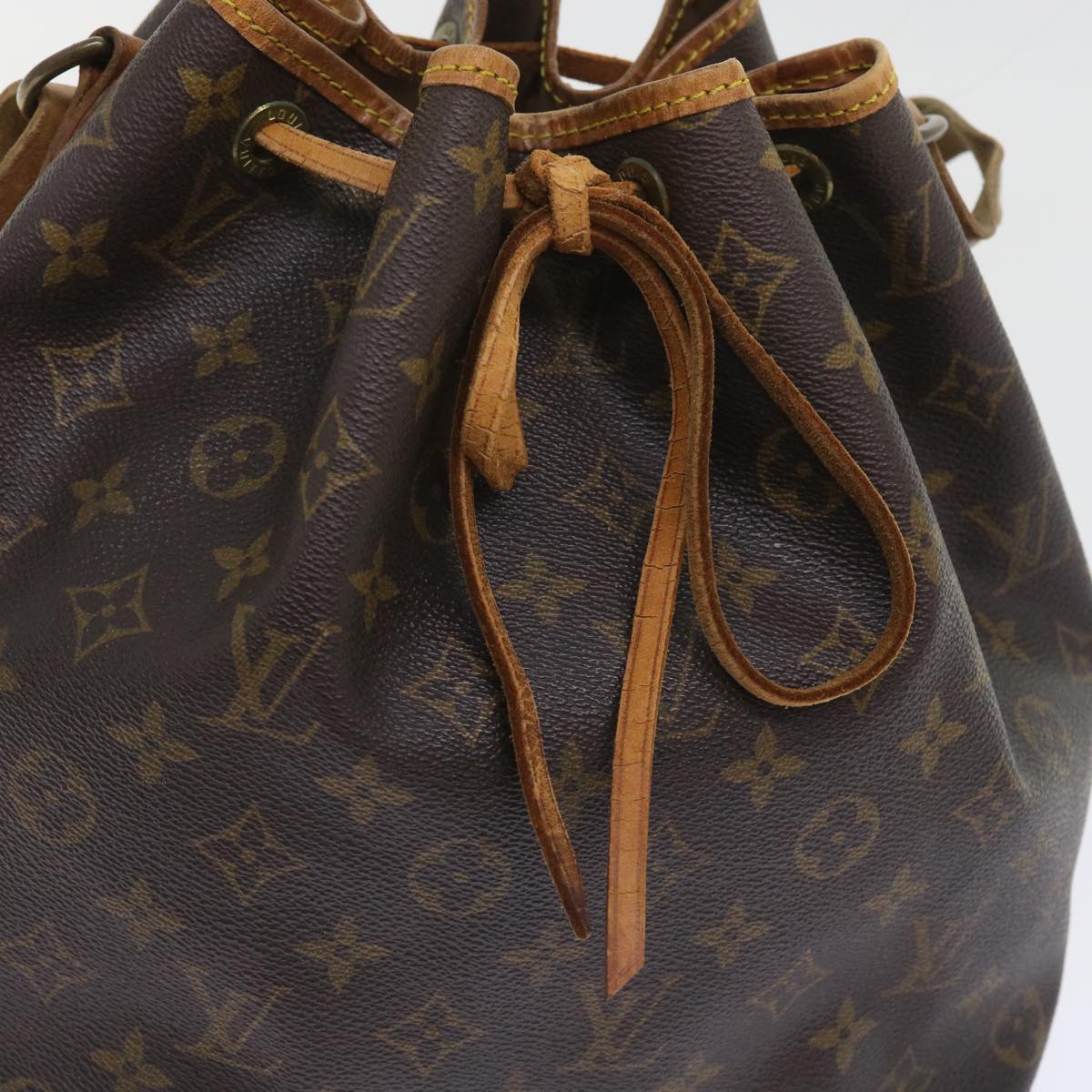 LOUIS VUITTON Monogram Petit Noe Shoulder Bag M42226 LV 55365