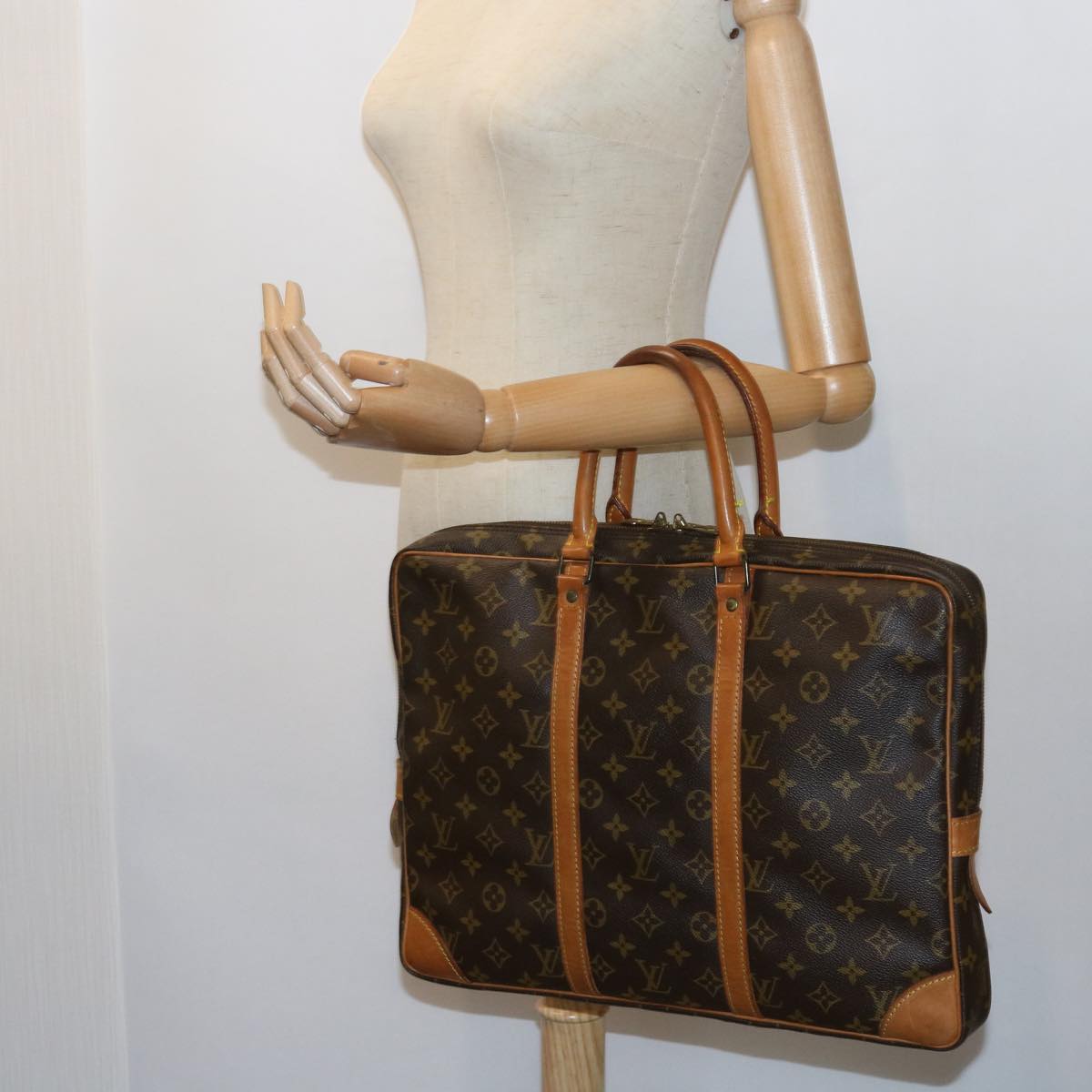 LOUIS VUITTON Monogram Porte Documents Voyage Business Bag M52005 LV 55370