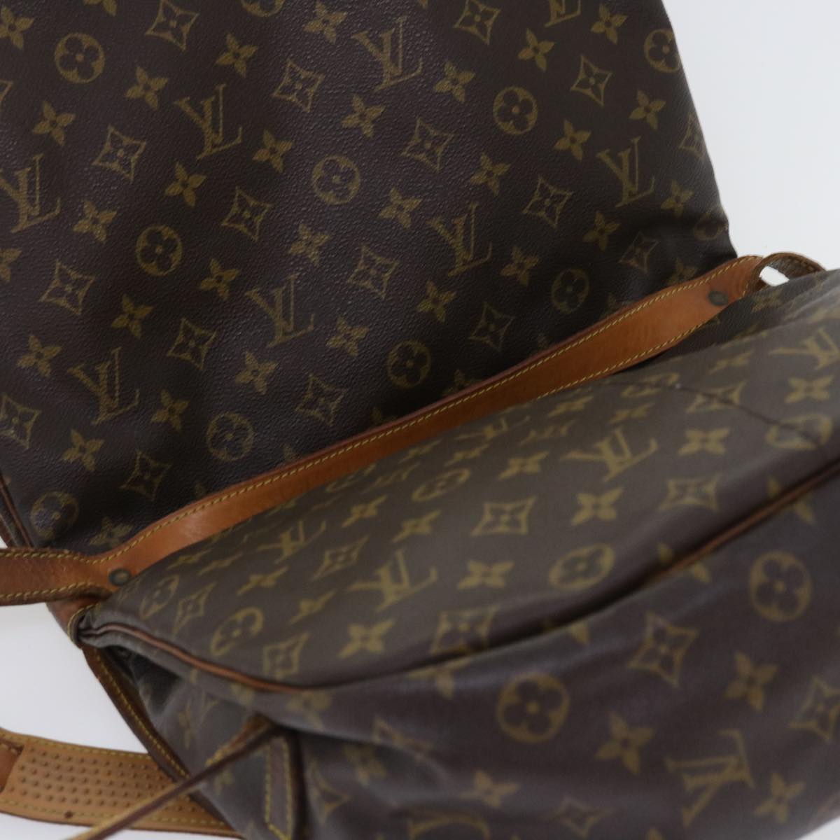 LOUIS VUITTON Monogram Saumur 35 Shoulder Bag M42254 LV 55382