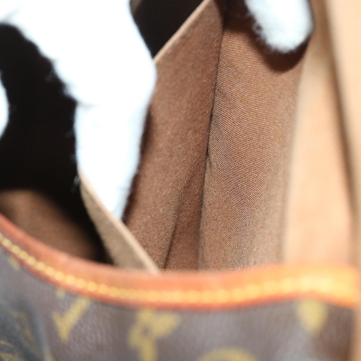 LOUIS VUITTON Monogram Saumur 35 Shoulder Bag M42254 LV 55382