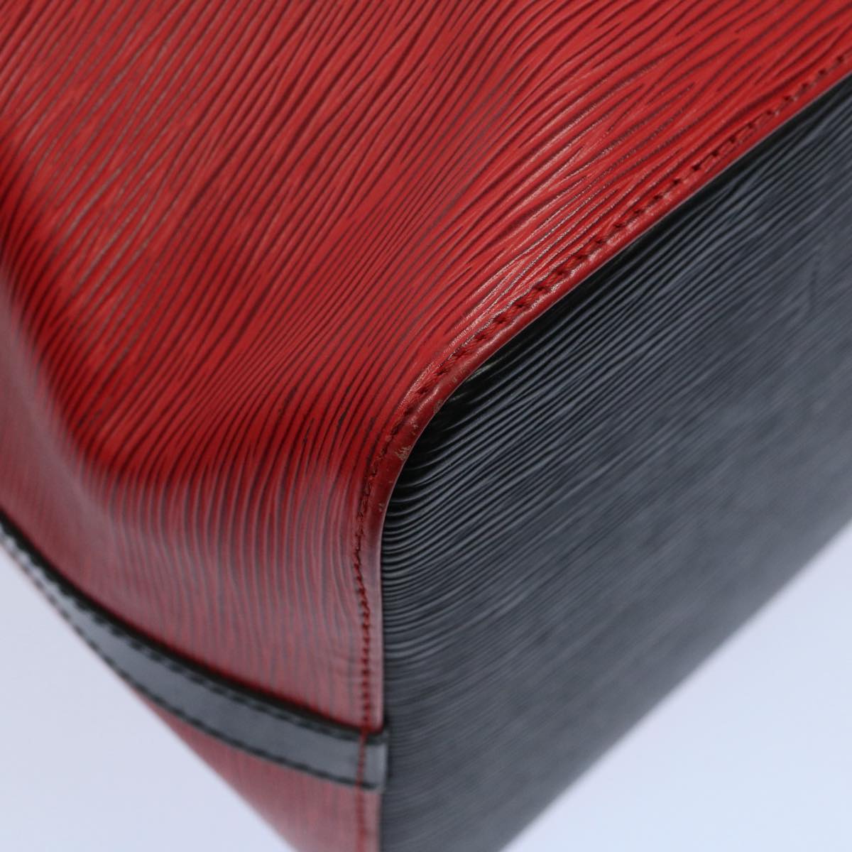 LOUIS VUITTON Epi Petit Noe Shoulder Bag Bicolor Black Red M44172 LV 55391