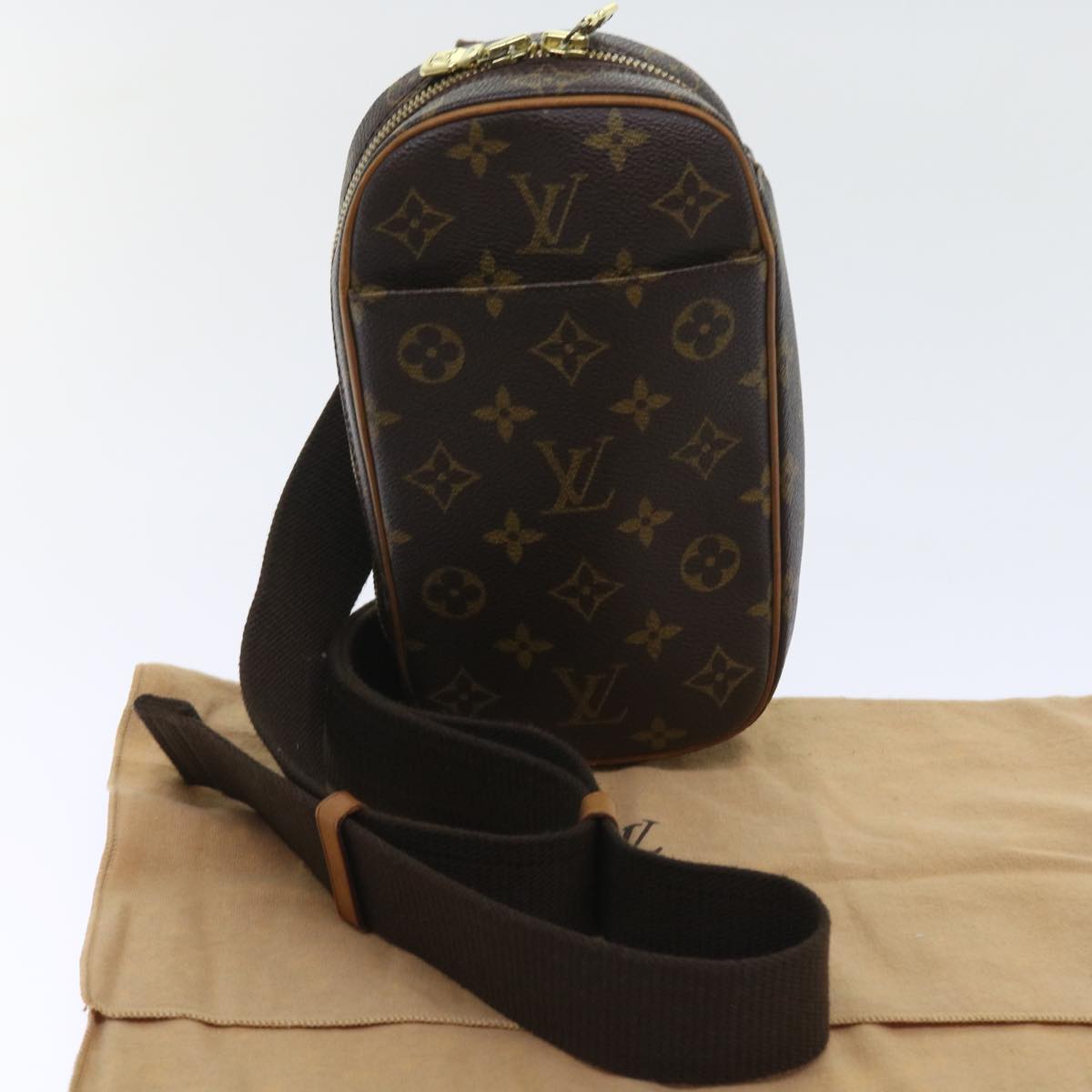 LOUIS VUITTON Monogram Pochette Gange Shoulder Bag M51870 LV 55528