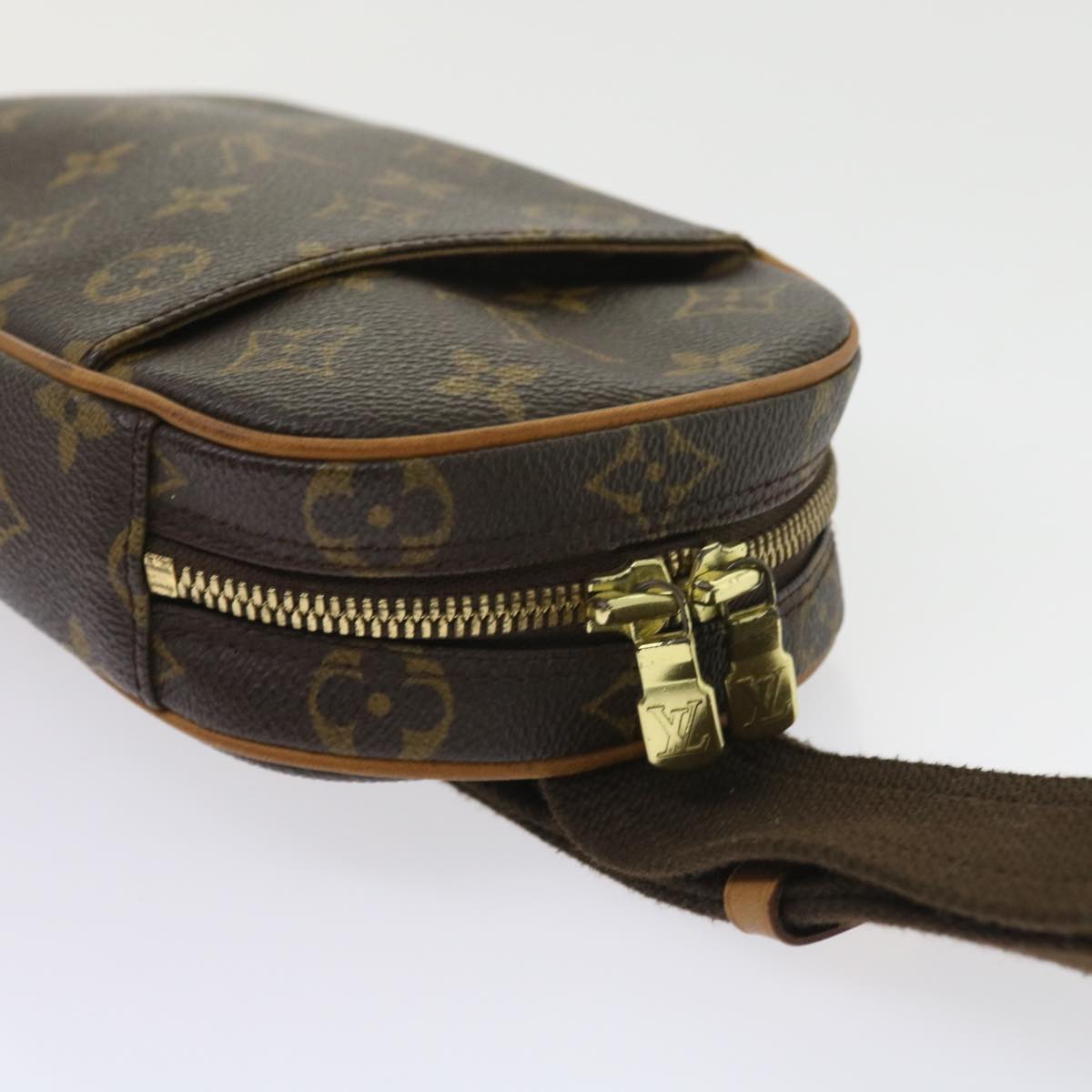 LOUIS VUITTON Monogram Pochette Gange Shoulder Bag M51870 LV 55528