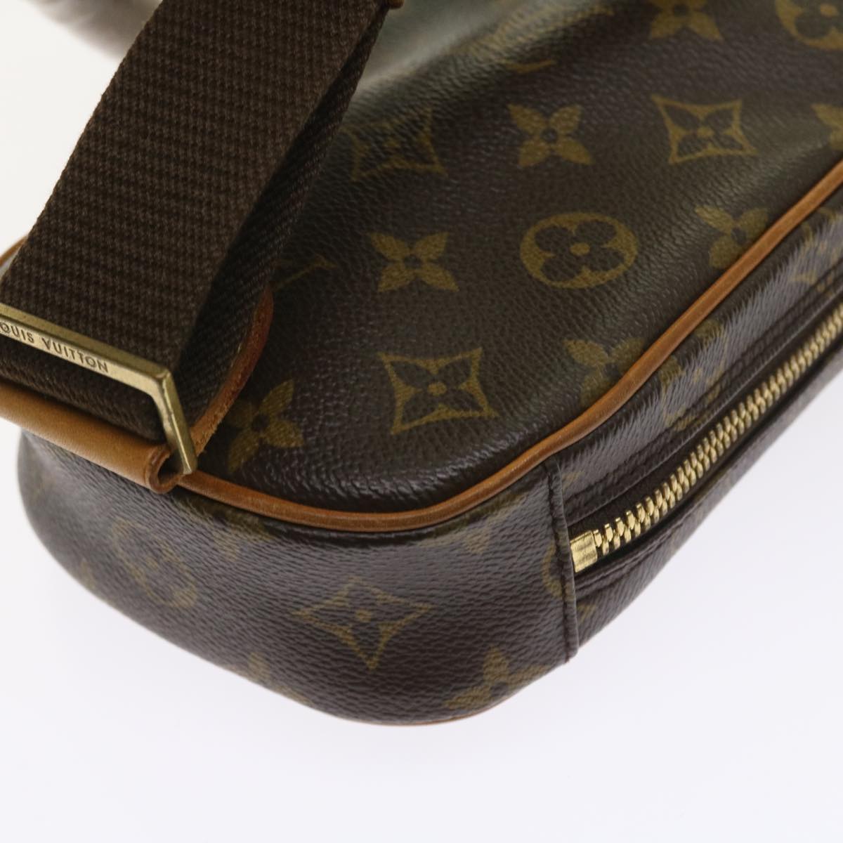 LOUIS VUITTON Monogram Pochette Gange Shoulder Bag M51870 LV 55530