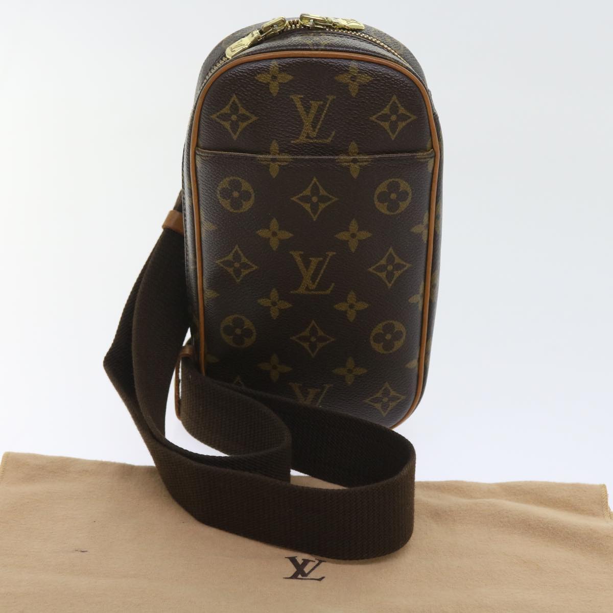 LOUIS VUITTON Monogram Pochette Gange Shoulder Bag M51870 LV 55530