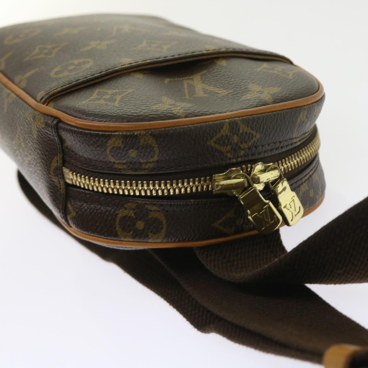 LOUIS VUITTON Monogram Pochette Gange Shoulder Bag M51870 LV 55530