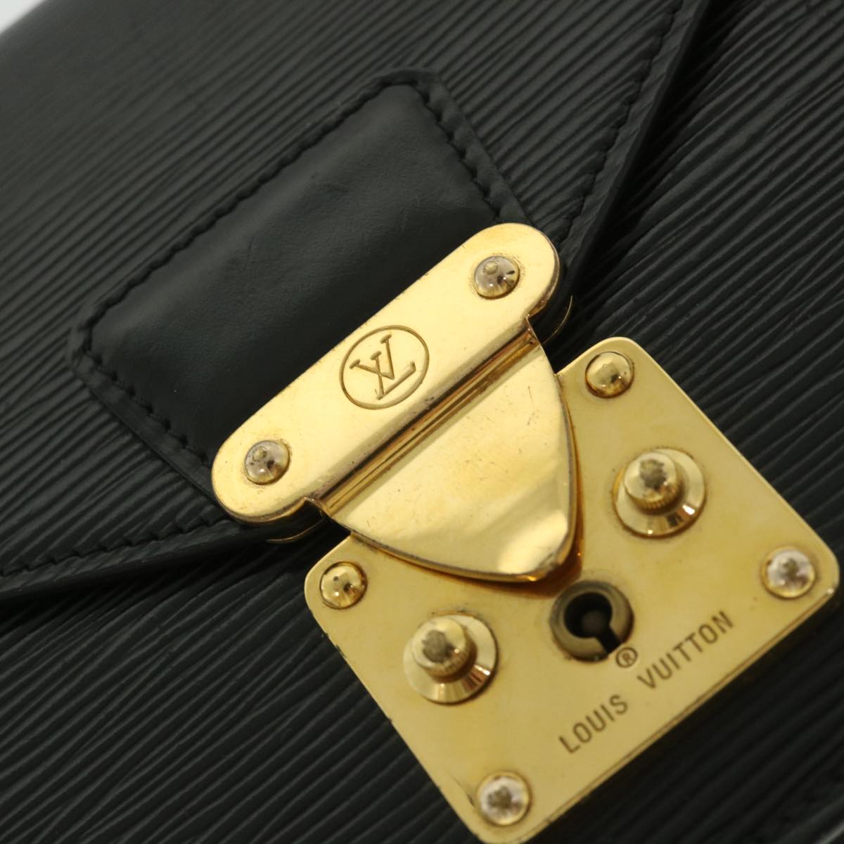LOUIS VUITTON Epi Serie Dragonne Hand Bag Black M52612 LV 55536