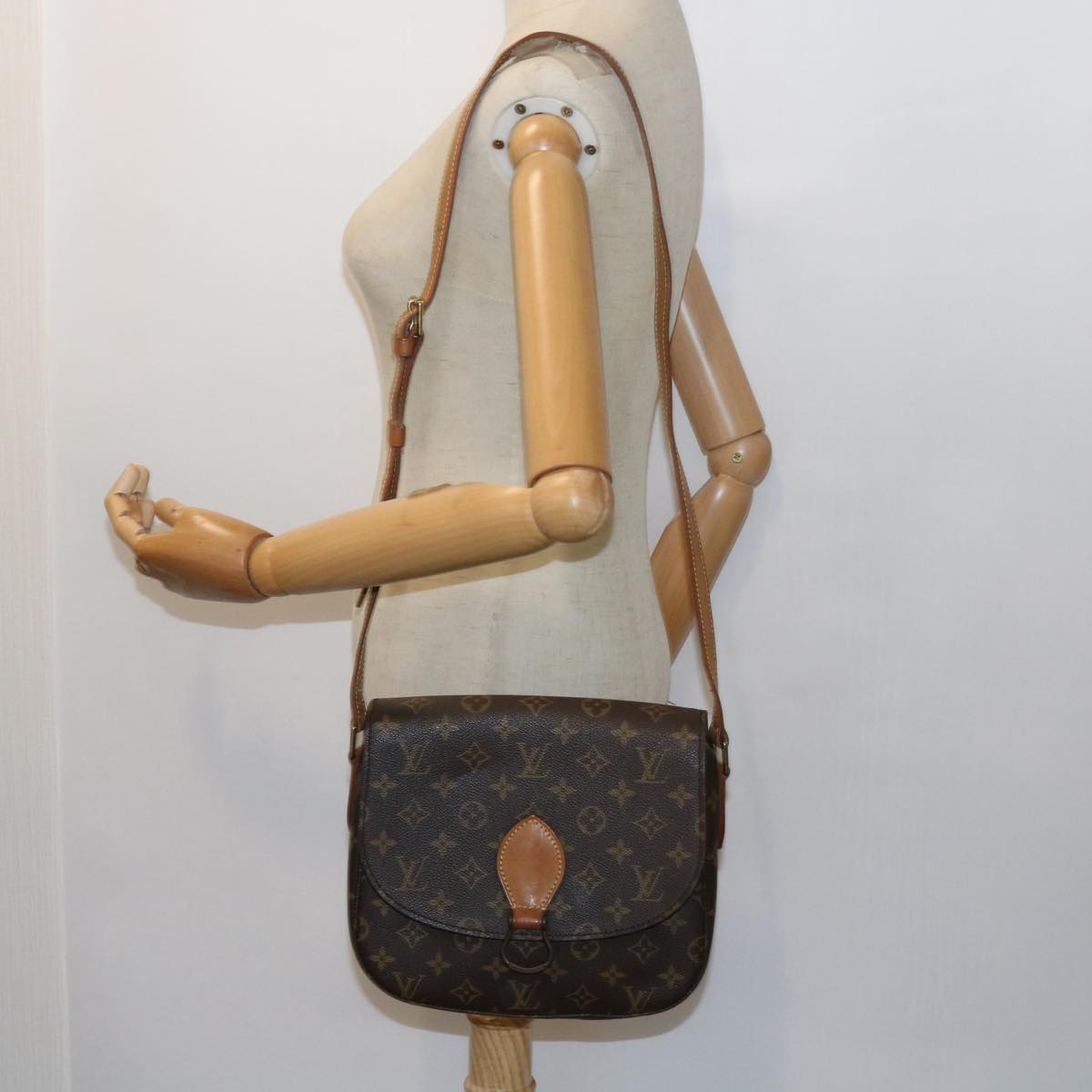LOUIS VUITTON Monogram Saint Cloud GM Shoulder Bag M51242 LV 55542