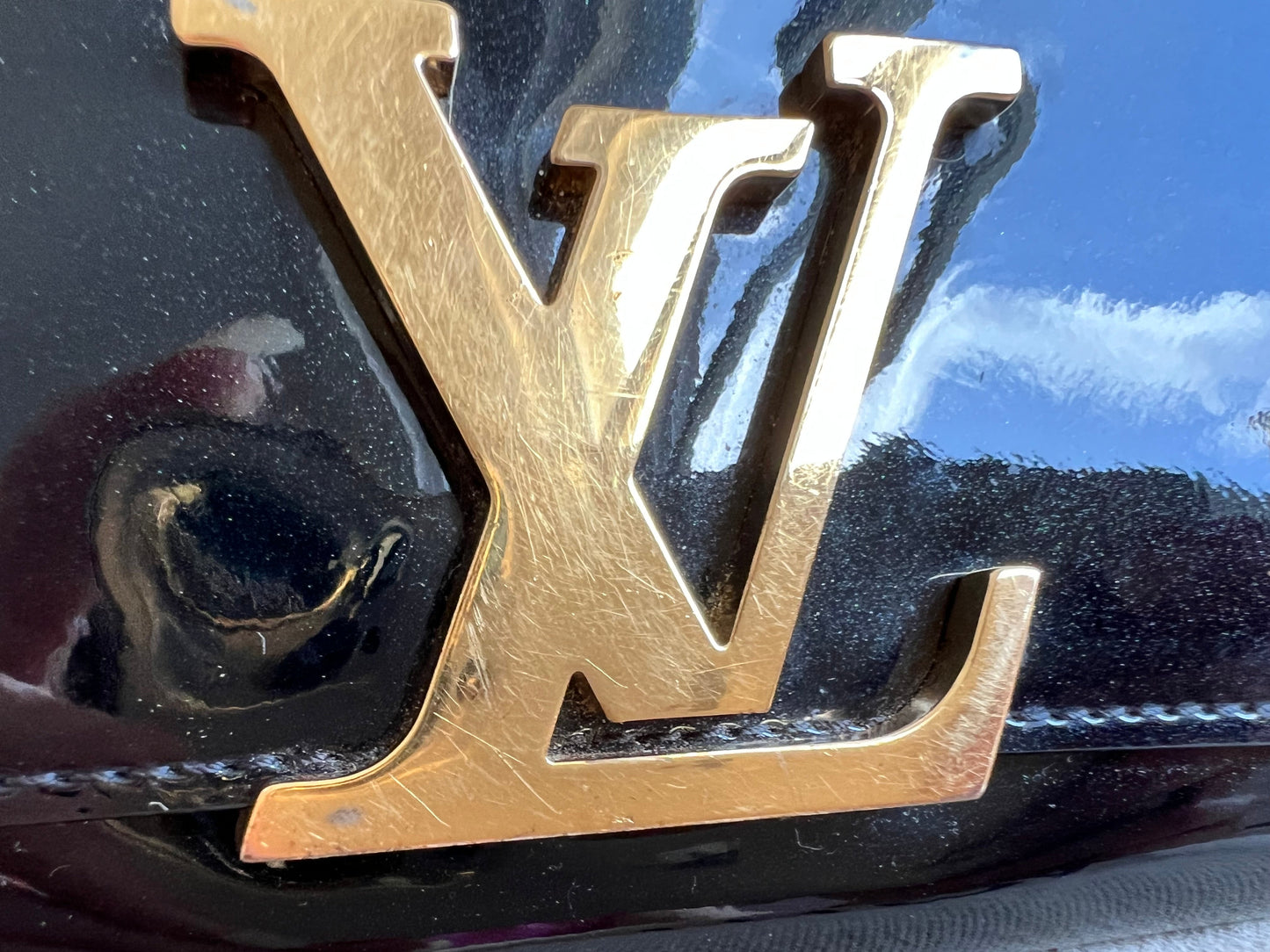 Louis Vuitton Louise Wallet in Black Vernis Patent Leather
