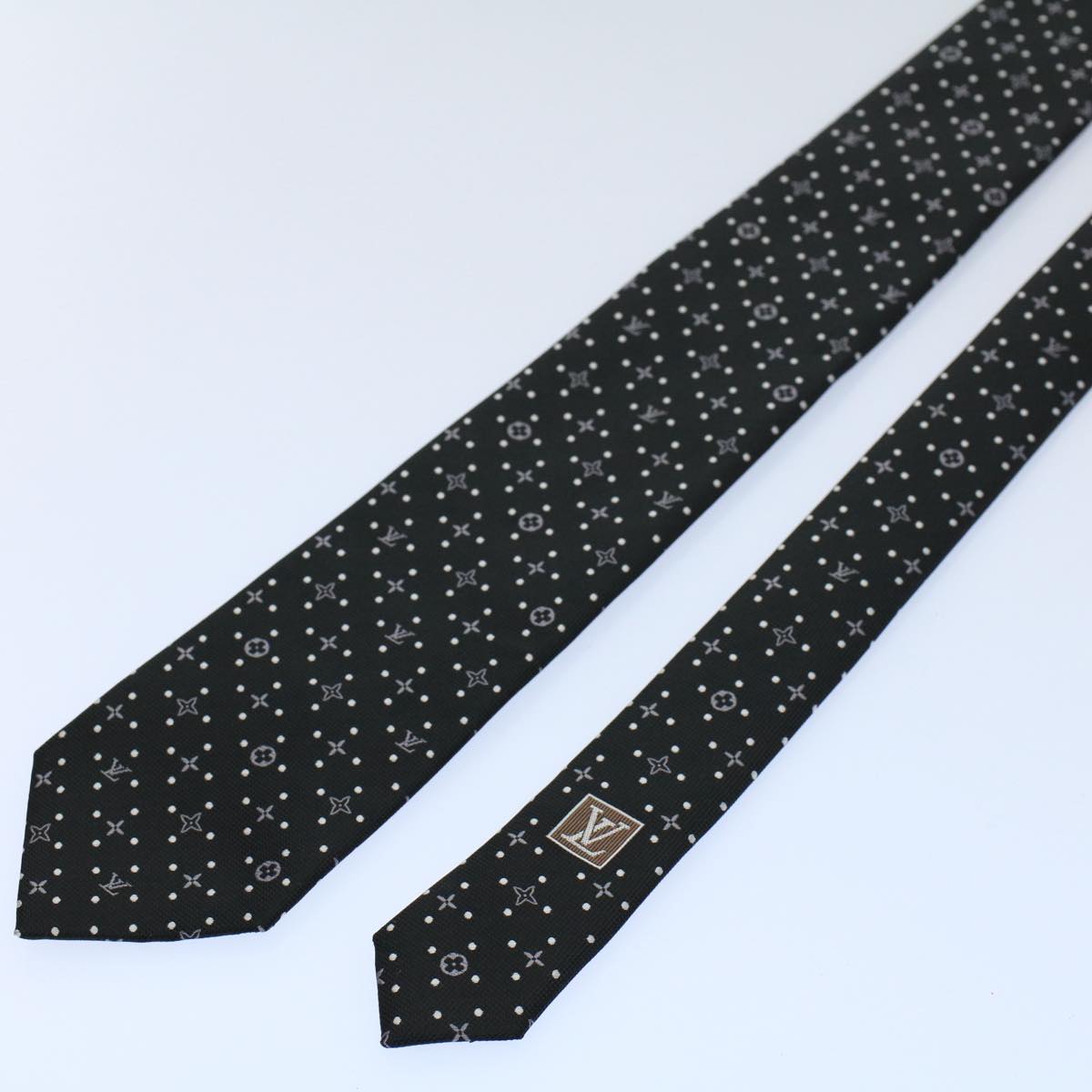 LOUIS VUITTON Monogram Necktie Silk Black LV 55605