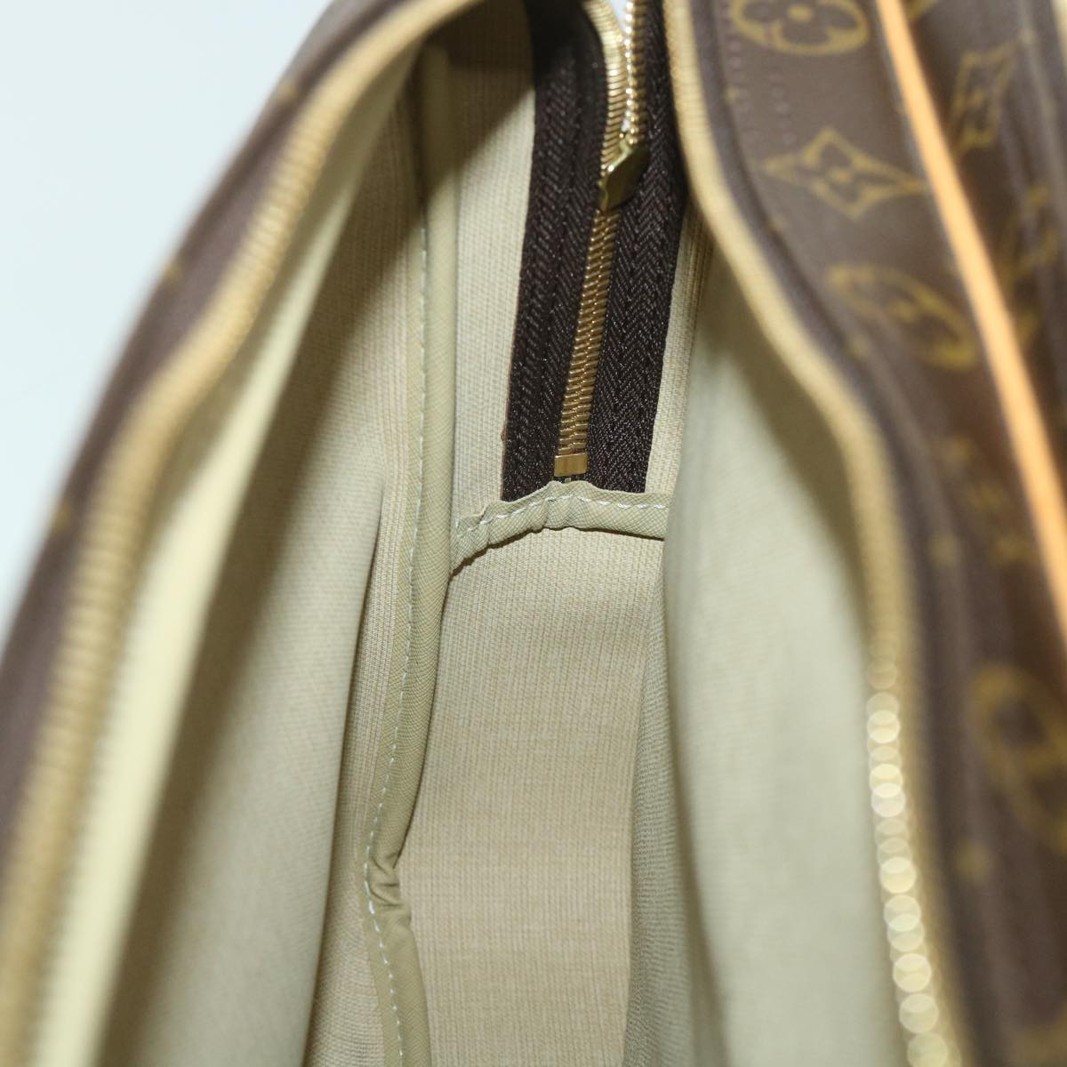 LOUIS VUITTON Monogram Reporter GM Shoulder Bag M45252 LV 55635