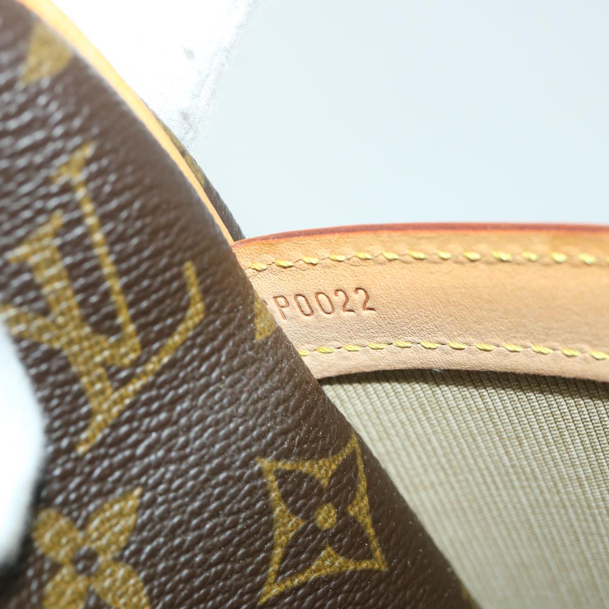 LOUIS VUITTON Monogram Reporter GM Shoulder Bag M45252 LV 55635