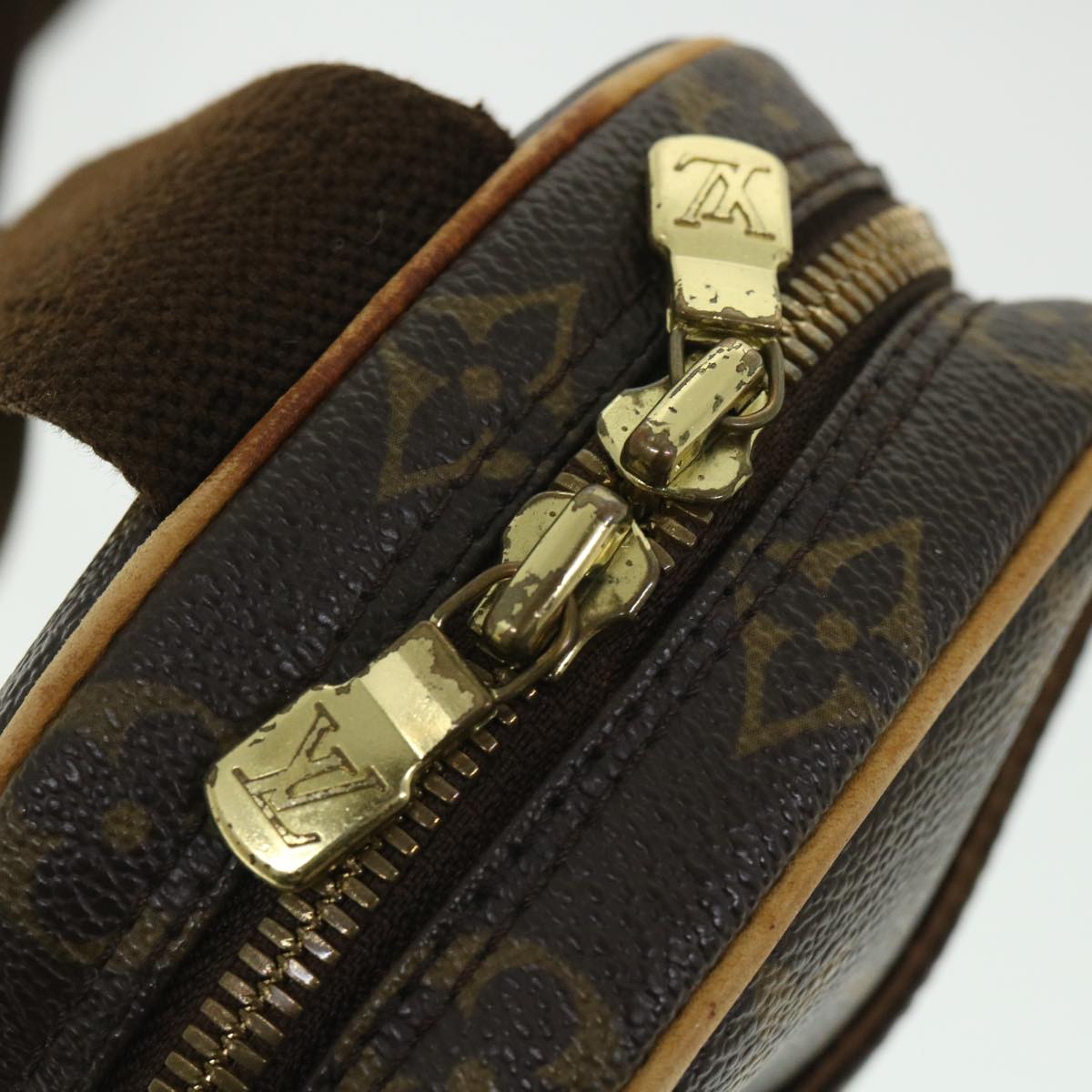 LOUIS VUITTON Monogram Pochette Gange Shoulder Bag M51870 LV 55703