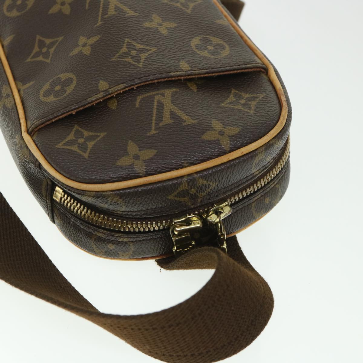 LOUIS VUITTON Monogram Pochette Gange Shoulder Bag M51870 LV 55703