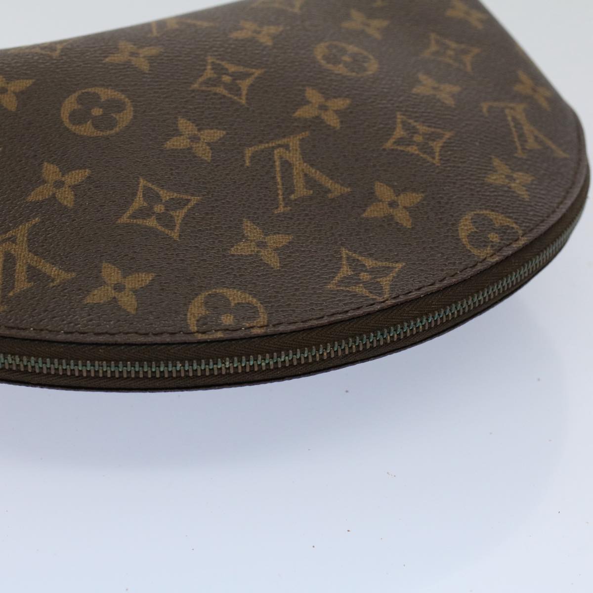 LOUIS VUITTON Monogram Trousse Demi Ronde Cosmetic Pouch M47520 LV 55779