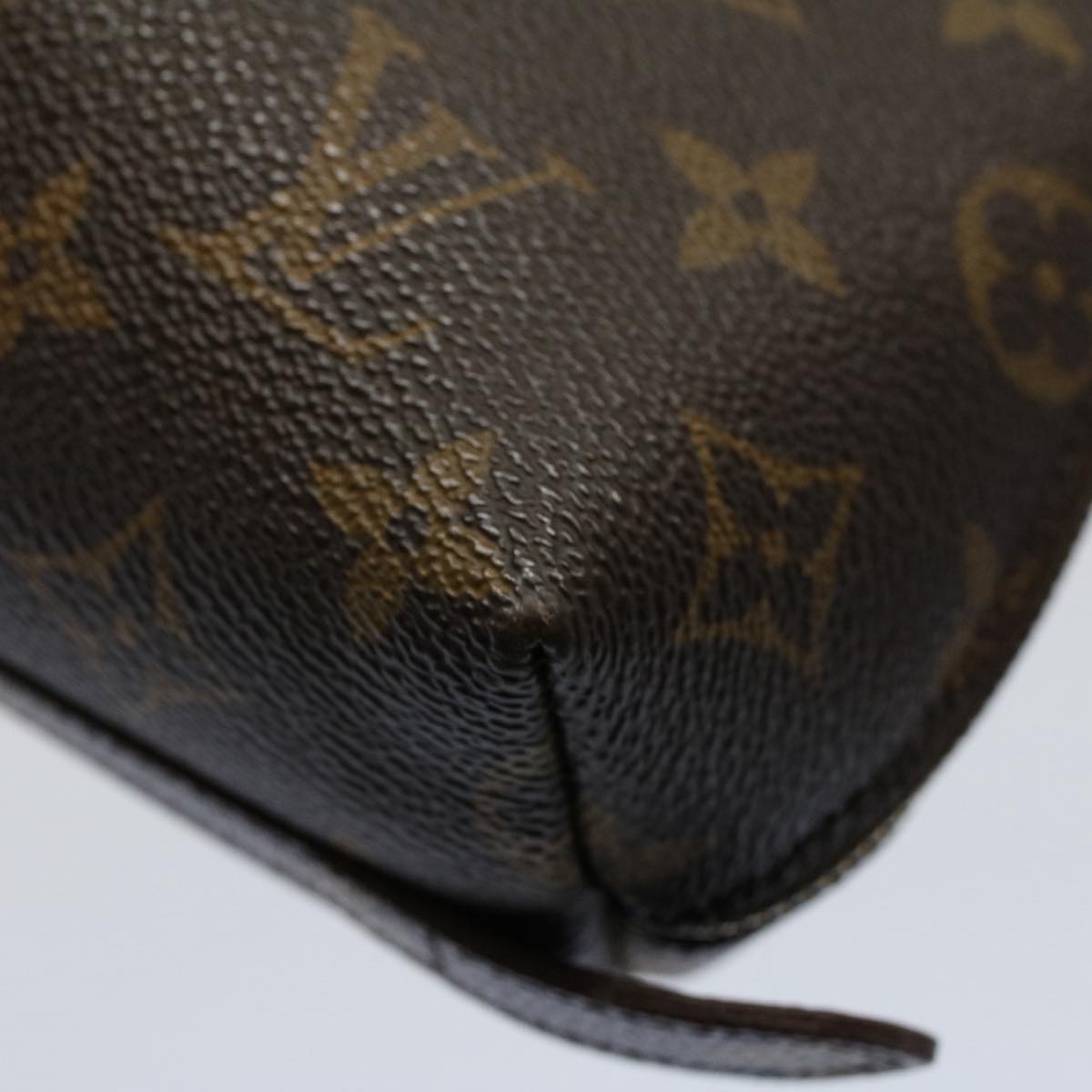 LOUIS VUITTON Monogram Trousse Demi Ronde Cosmetic Pouch M47520 LV 55779