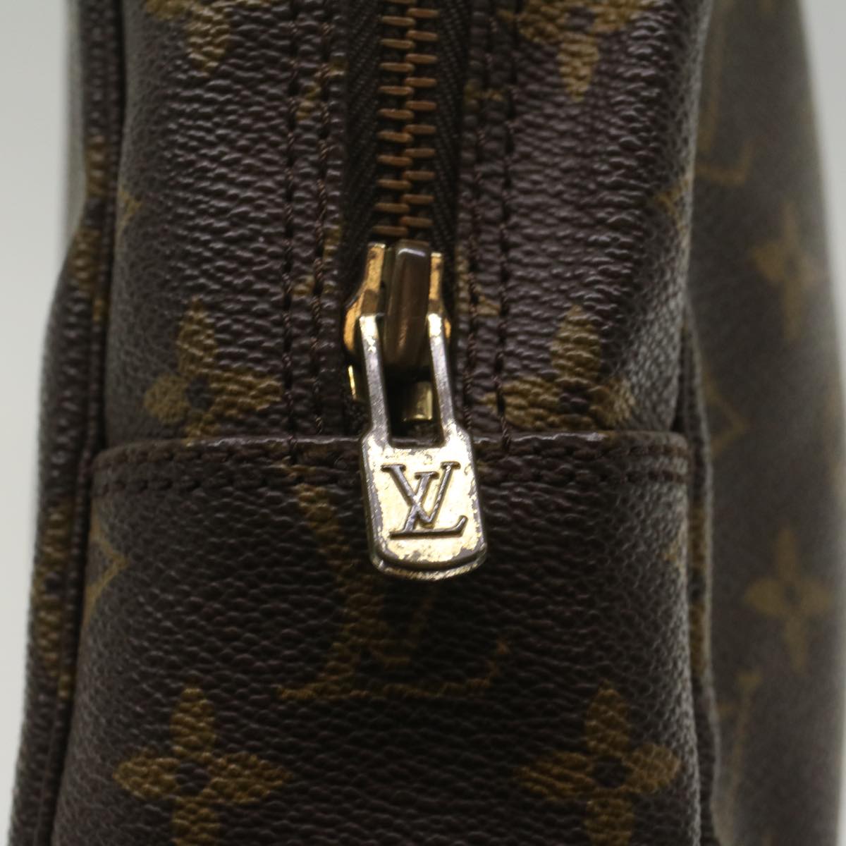 LOUIS VUITTON Monogram Trousse Toilette 28 Clutch Bag M47522 LV 55785