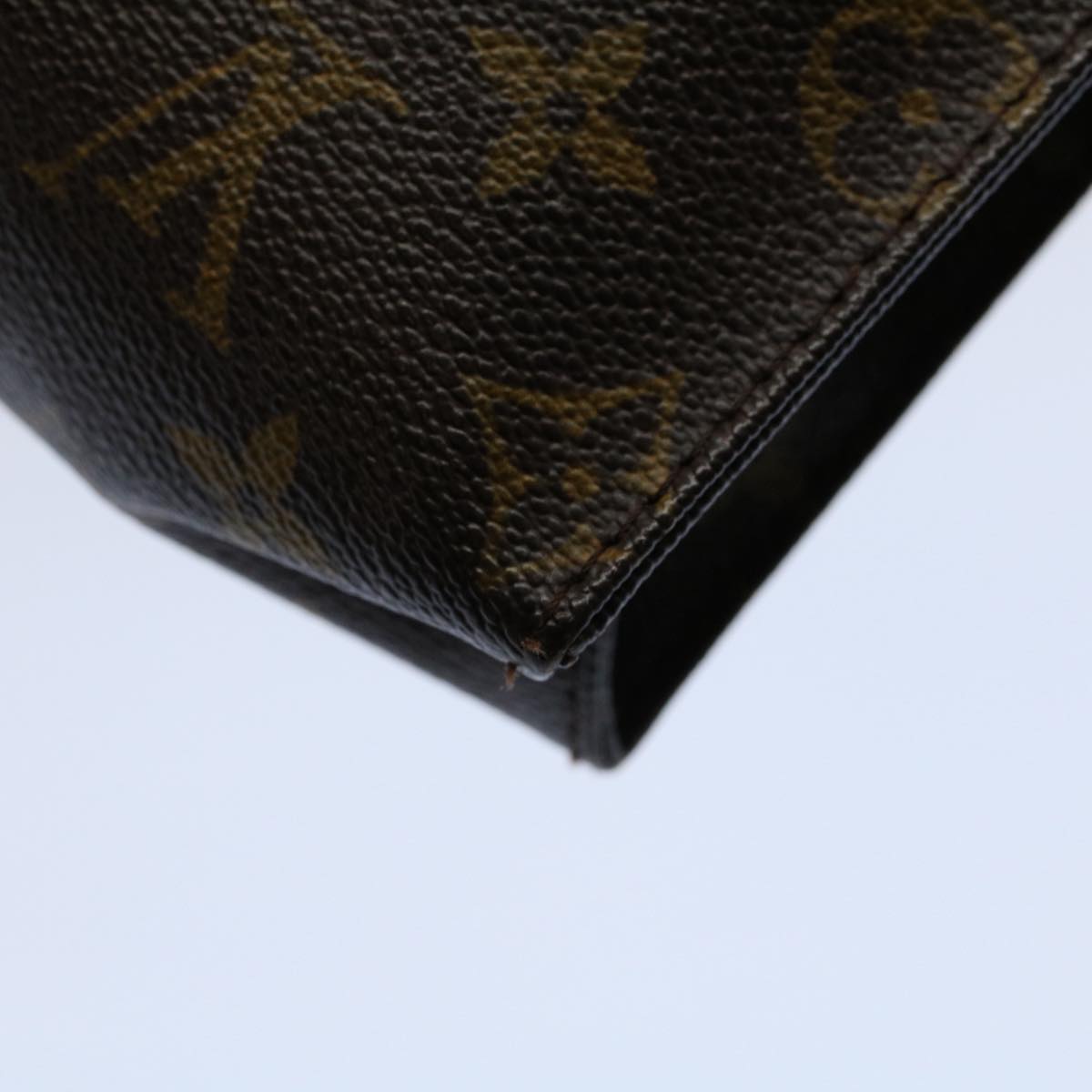 LOUIS VUITTON Monogram Poche Toilette 26 Pouch M47542 LV 55789