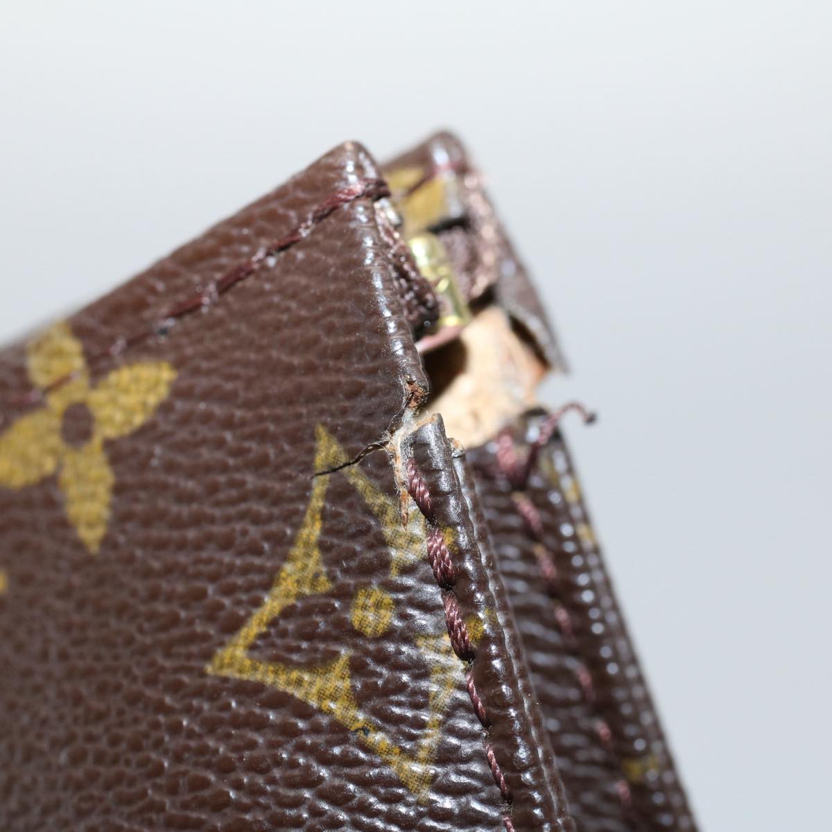 LOUIS VUITTON Monogram Poche Toilette 26 Pouch M47542 LV 55789