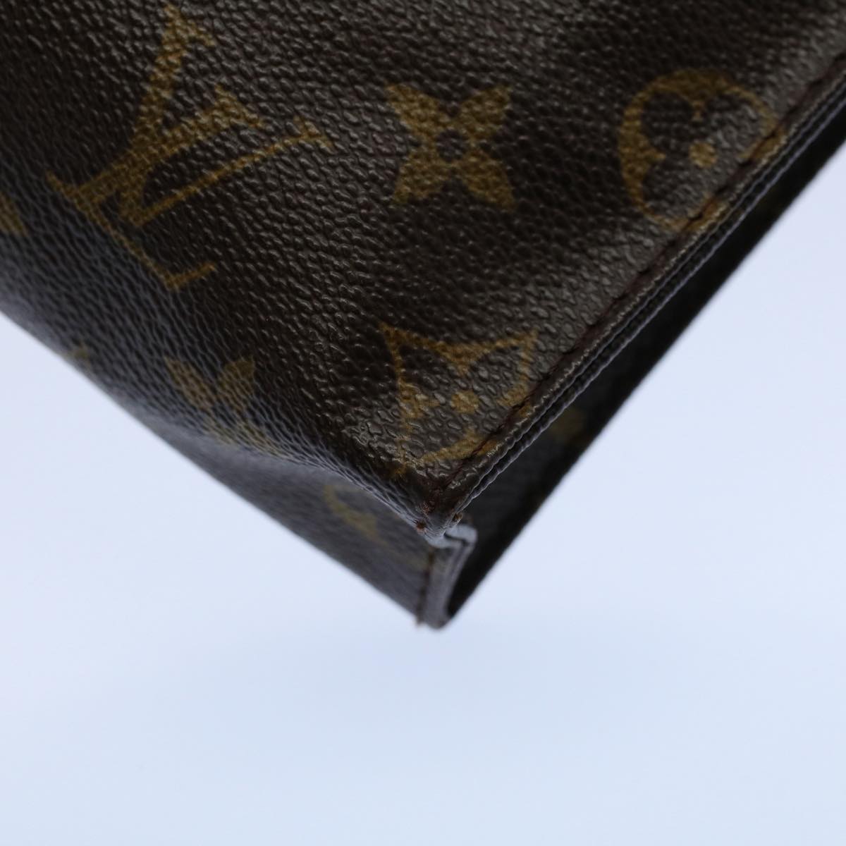 LOUIS VUITTON Monogram Poche Toilette 26 Pouch M47542 LV 55789