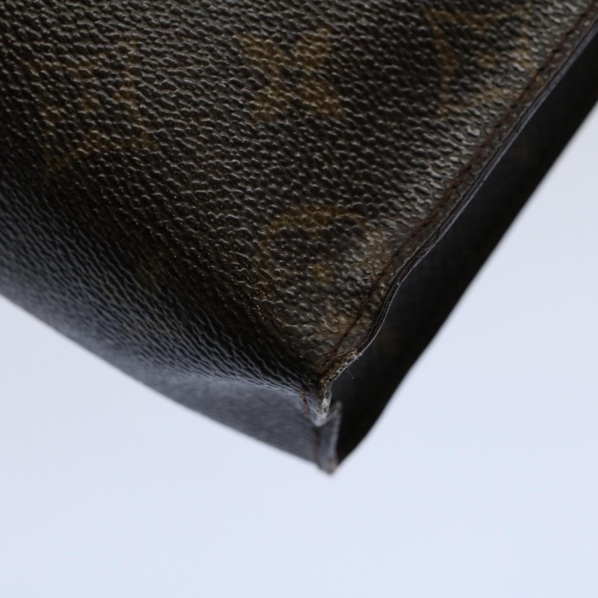LOUIS VUITTON Monogram Poche Toilette 26 Pouch M47542 LV 55790