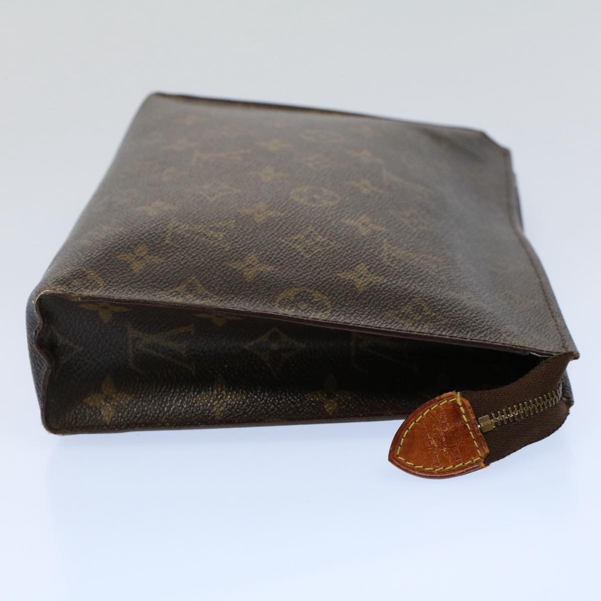 LOUIS VUITTON Monogram Poche Toilette 26 Pouch M47542 LV 55790