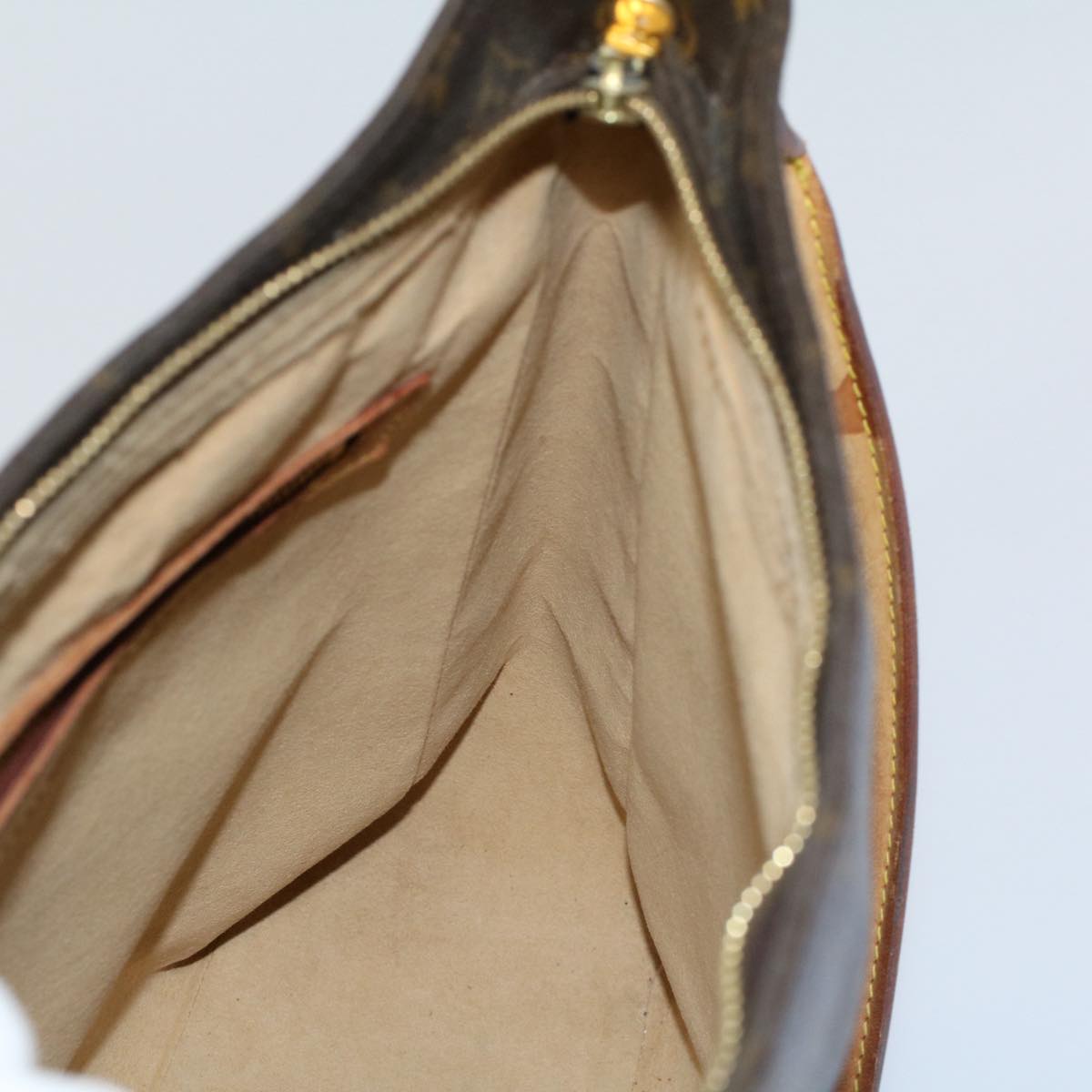 LOUIS VUITTON Monogram Looping GM Shoulder Bag M51145 LV 55850
