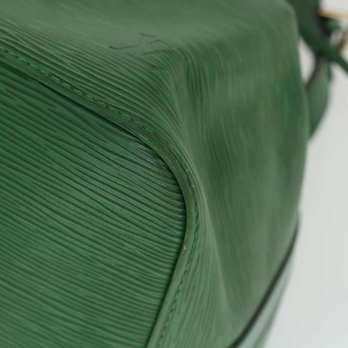 LOUIS VUITTON Epi Petit Noe Shoulder Bag Green M44104 LV 55851