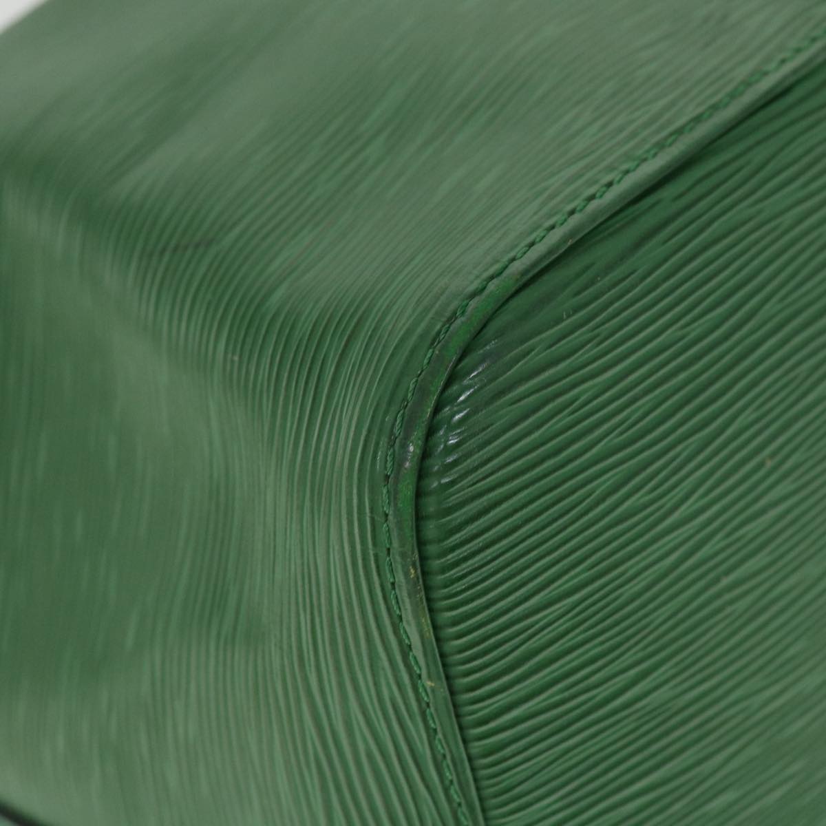 LOUIS VUITTON Epi Petit Noe Shoulder Bag Green M44104 LV 55851