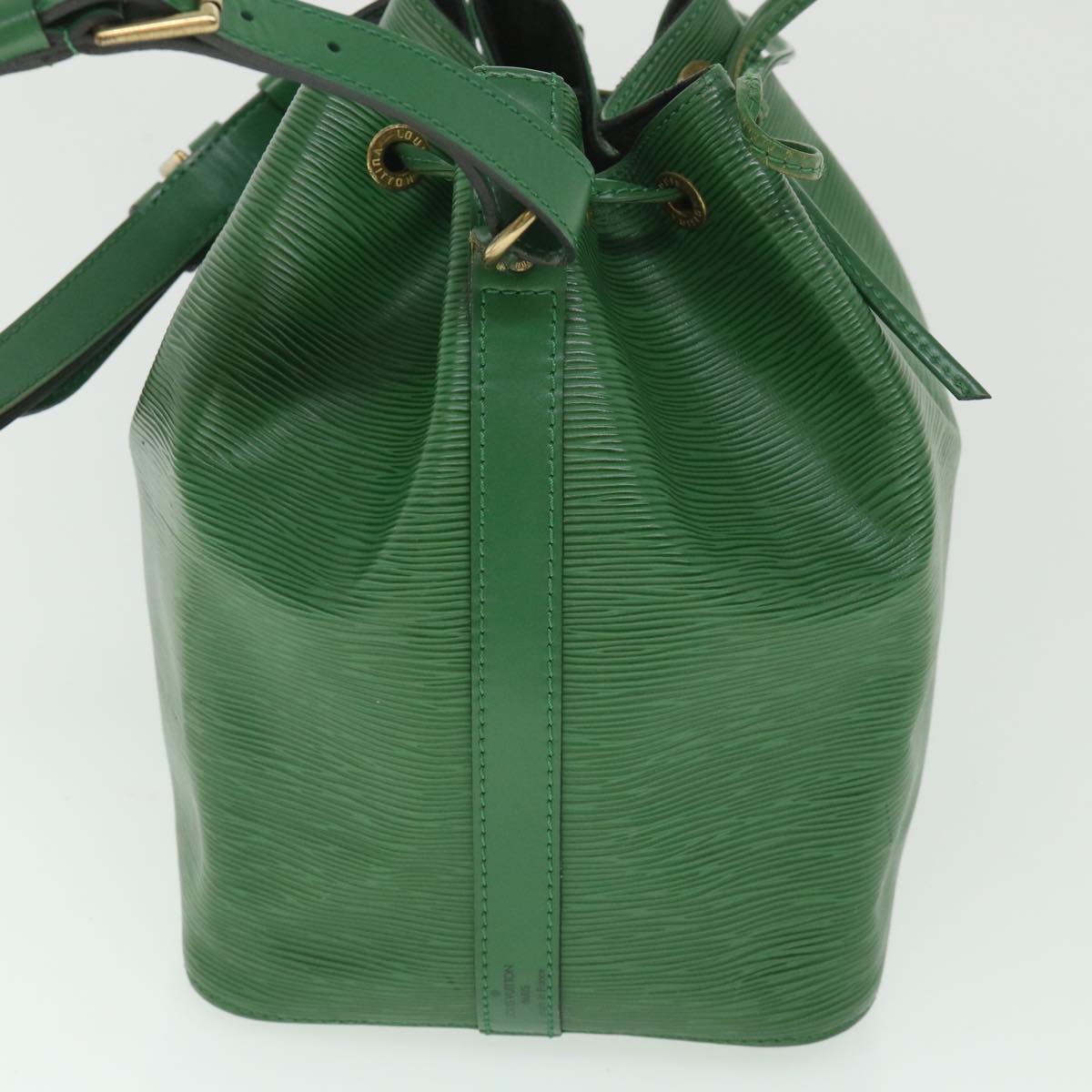 LOUIS VUITTON Epi Petit Noe Shoulder Bag Green M44104 LV 55851