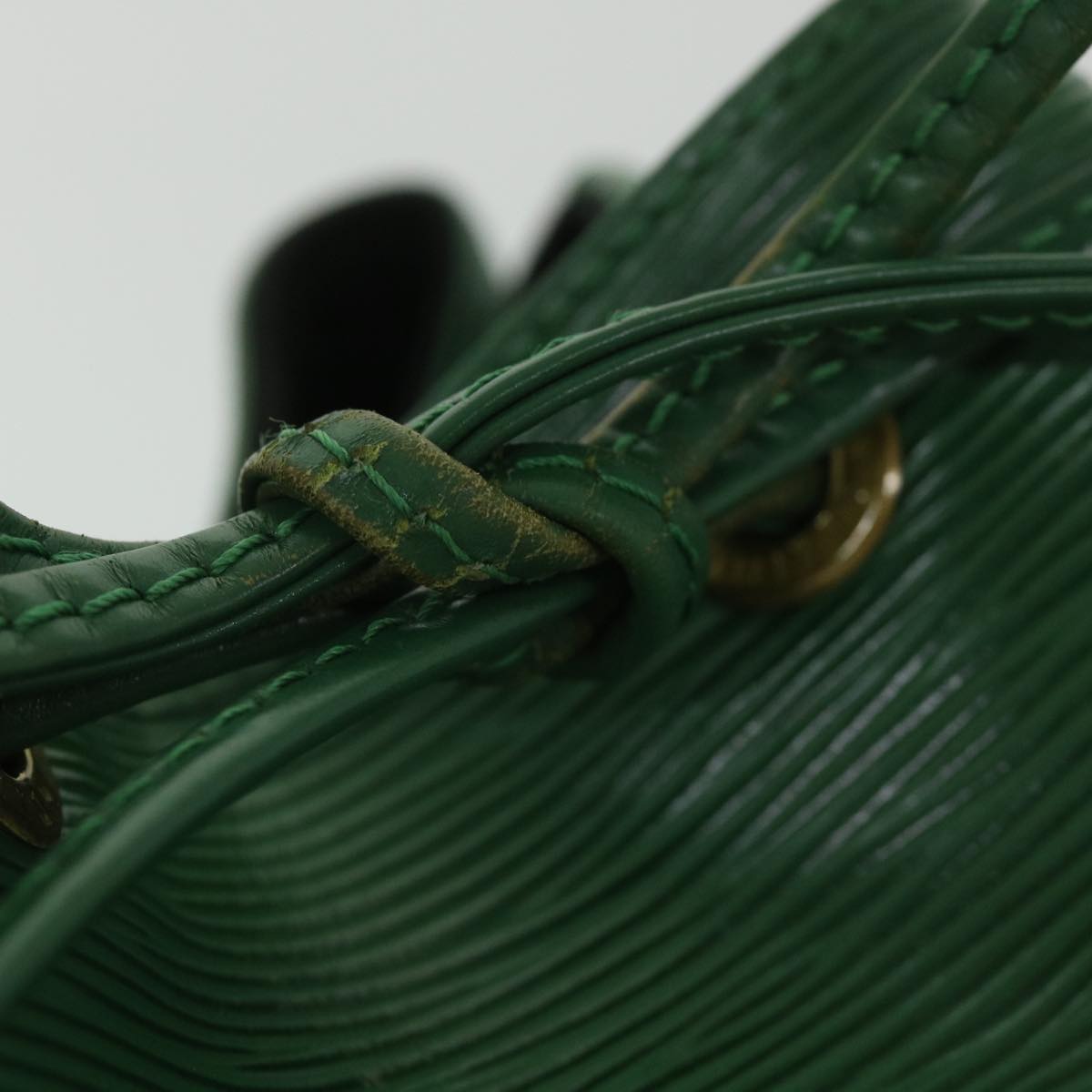 LOUIS VUITTON Epi Petit Noe Shoulder Bag Green M44104 LV 55851