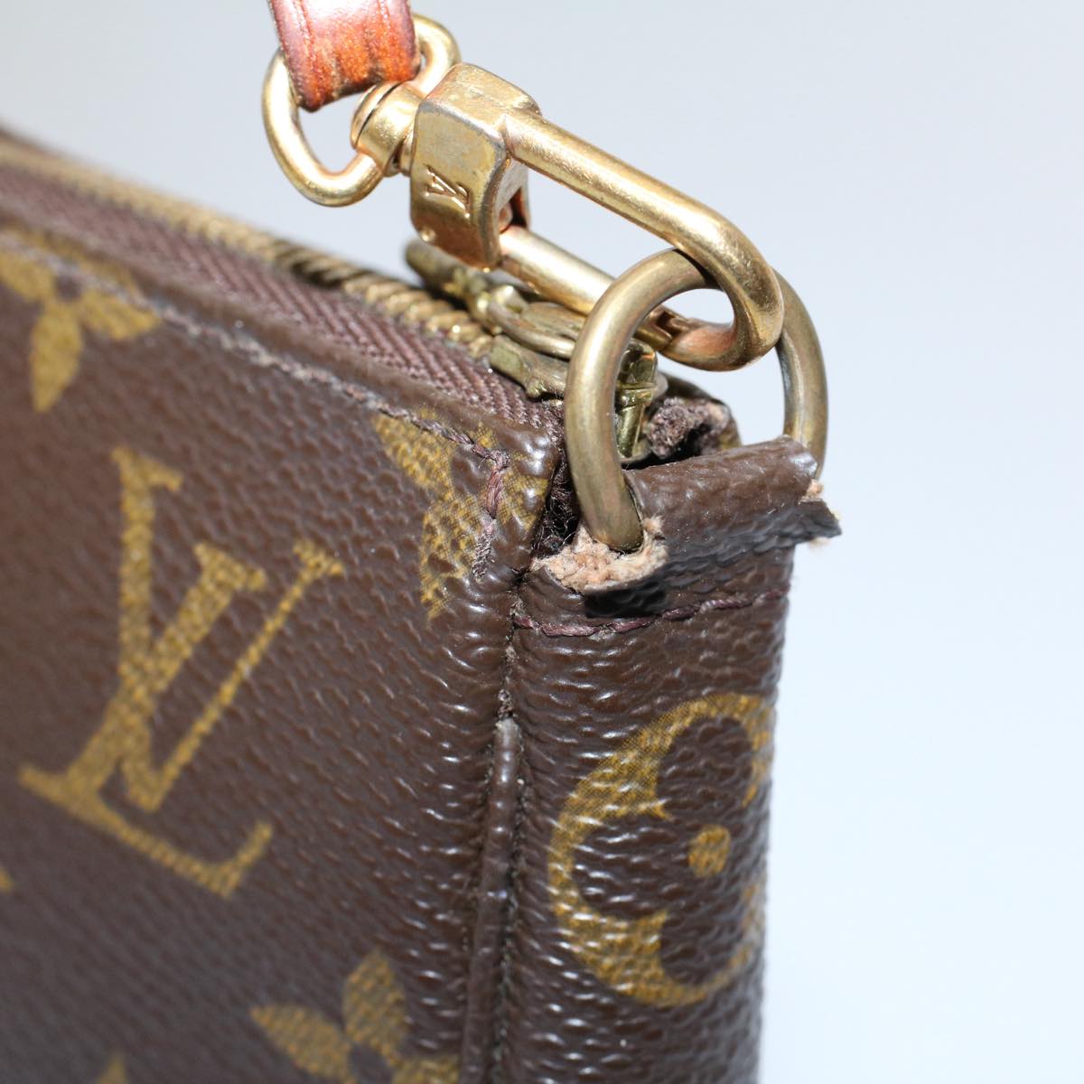 LOUIS VUITTON Monogram Pochette Accessoires Pouch M51980 LV 55870