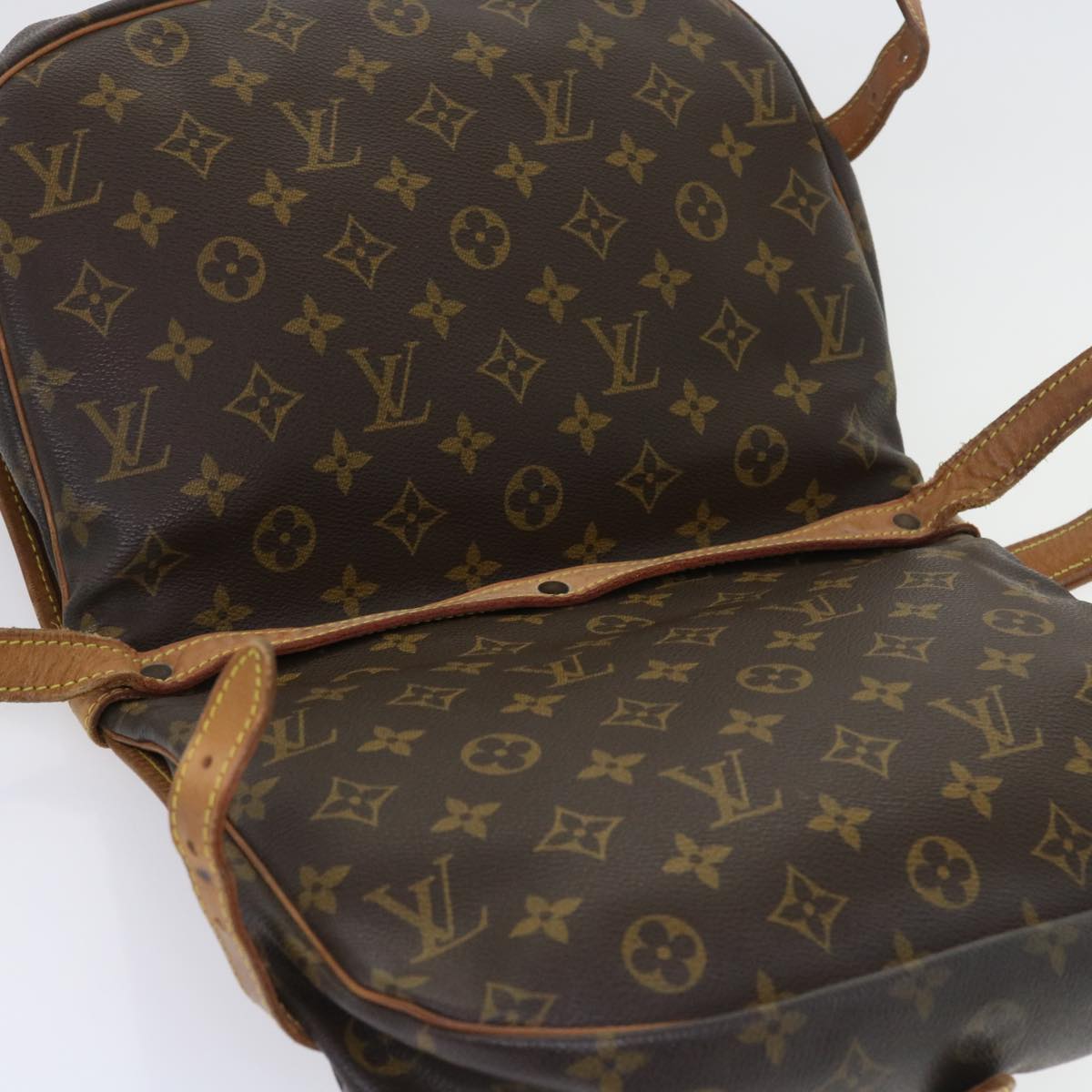 LOUIS VUITTON Monogram Saumur 30 Shoulder Bag M42256 LV 55952