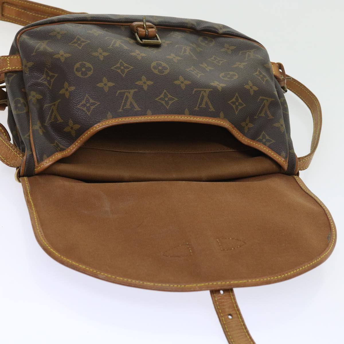 LOUIS VUITTON Monogram Saumur 30 Shoulder Bag M42256 LV 55952