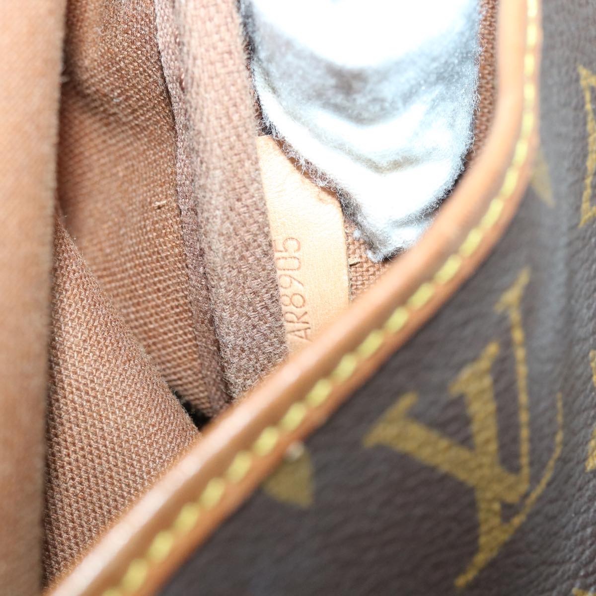 LOUIS VUITTON Monogram Saumur 30 Shoulder Bag M42256 LV 55952