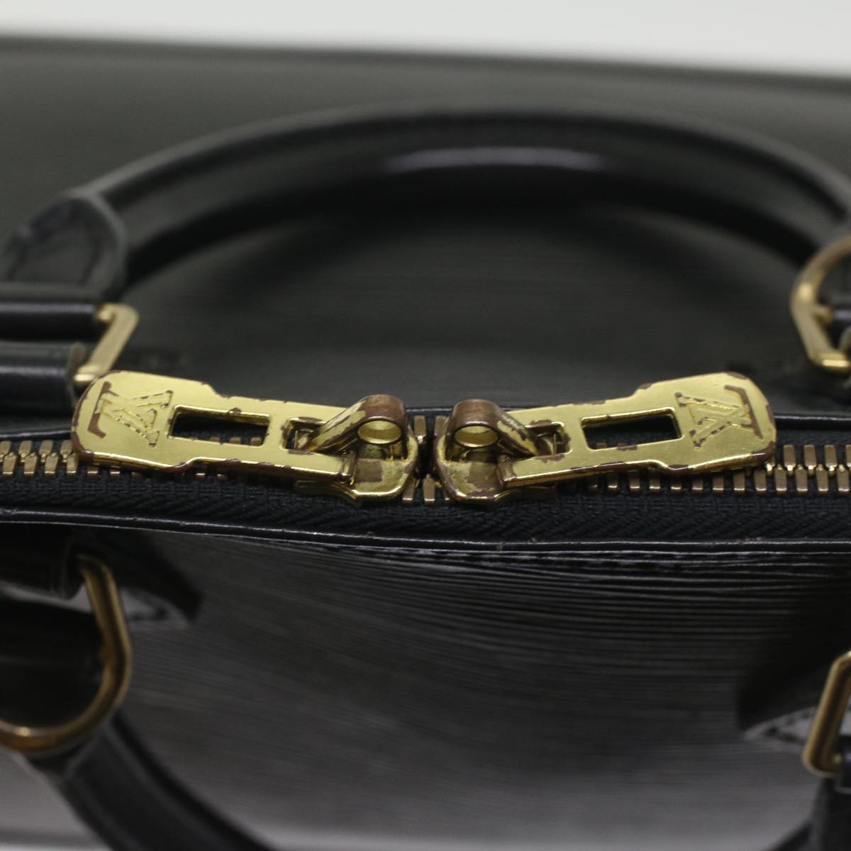 LOUIS VUITTON Epi Alma Hand Bag Black M52142 LV 55991