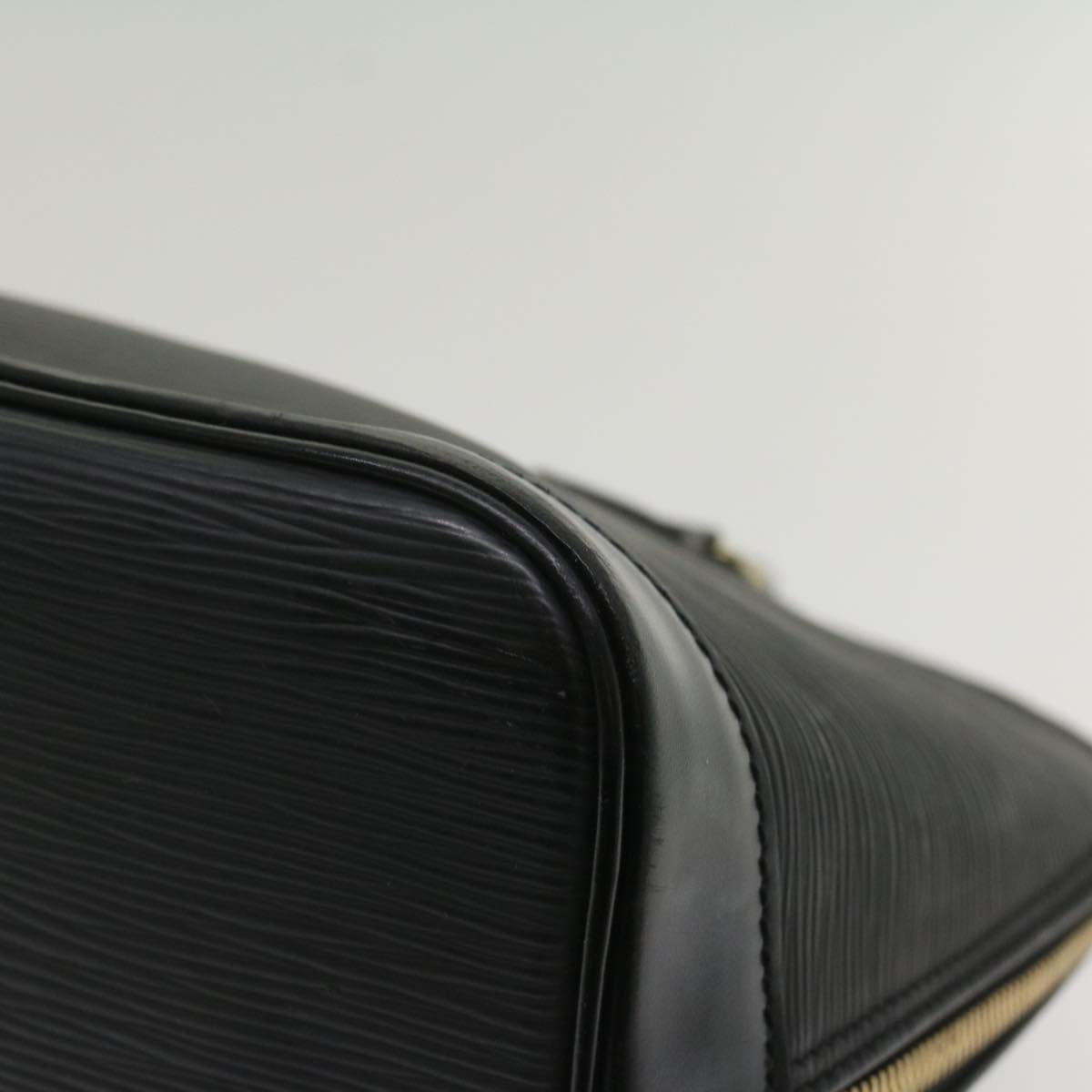 LOUIS VUITTON Epi Alma Hand Bag Black M52142 LV 55995