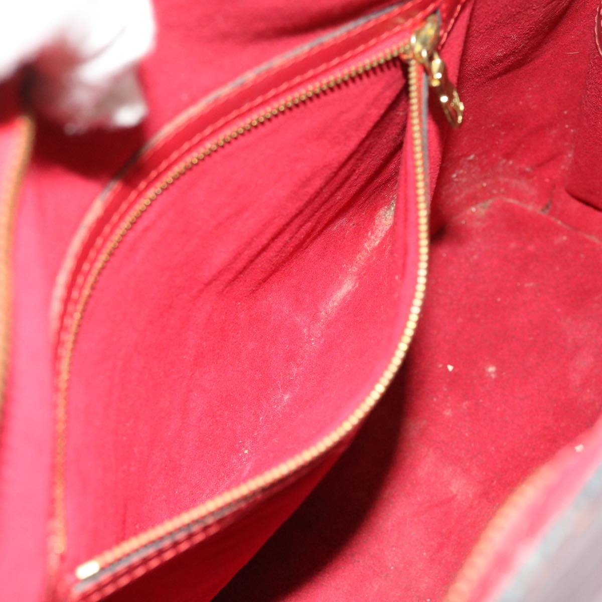 LOUIS VUITTON Epi Lussac Shoulder Bag Red M52287 LV 56000
